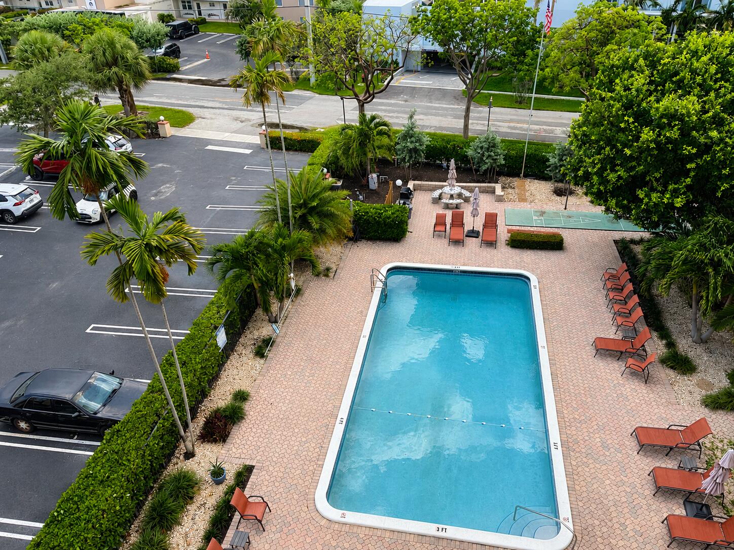 LADO DEL RIO CONDO - Residential Lease