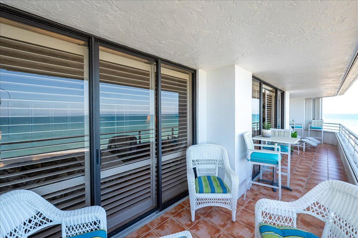 MIRAMAR ROYALE - Residential