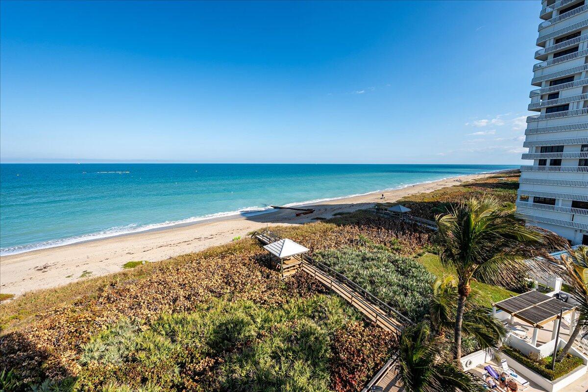 MIRAMAR ROYALE - Residential