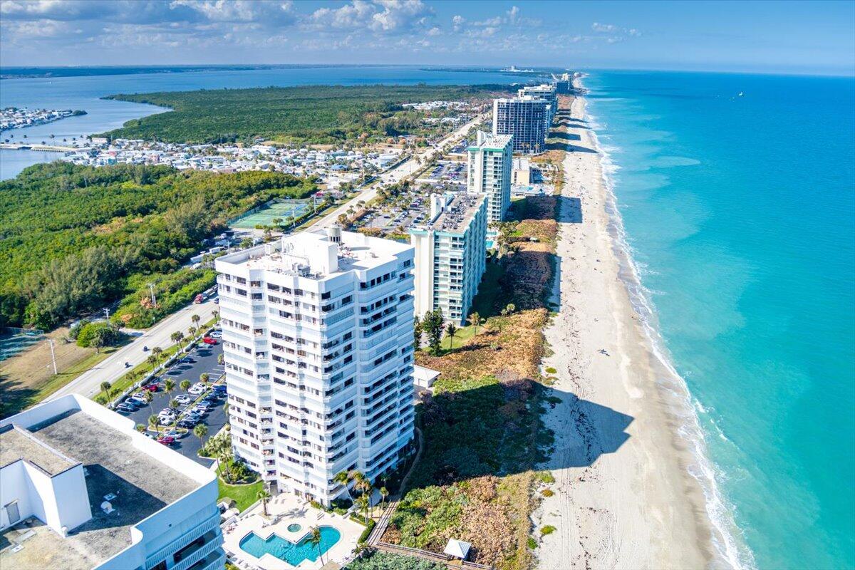 MIRAMAR ROYALE - Residential