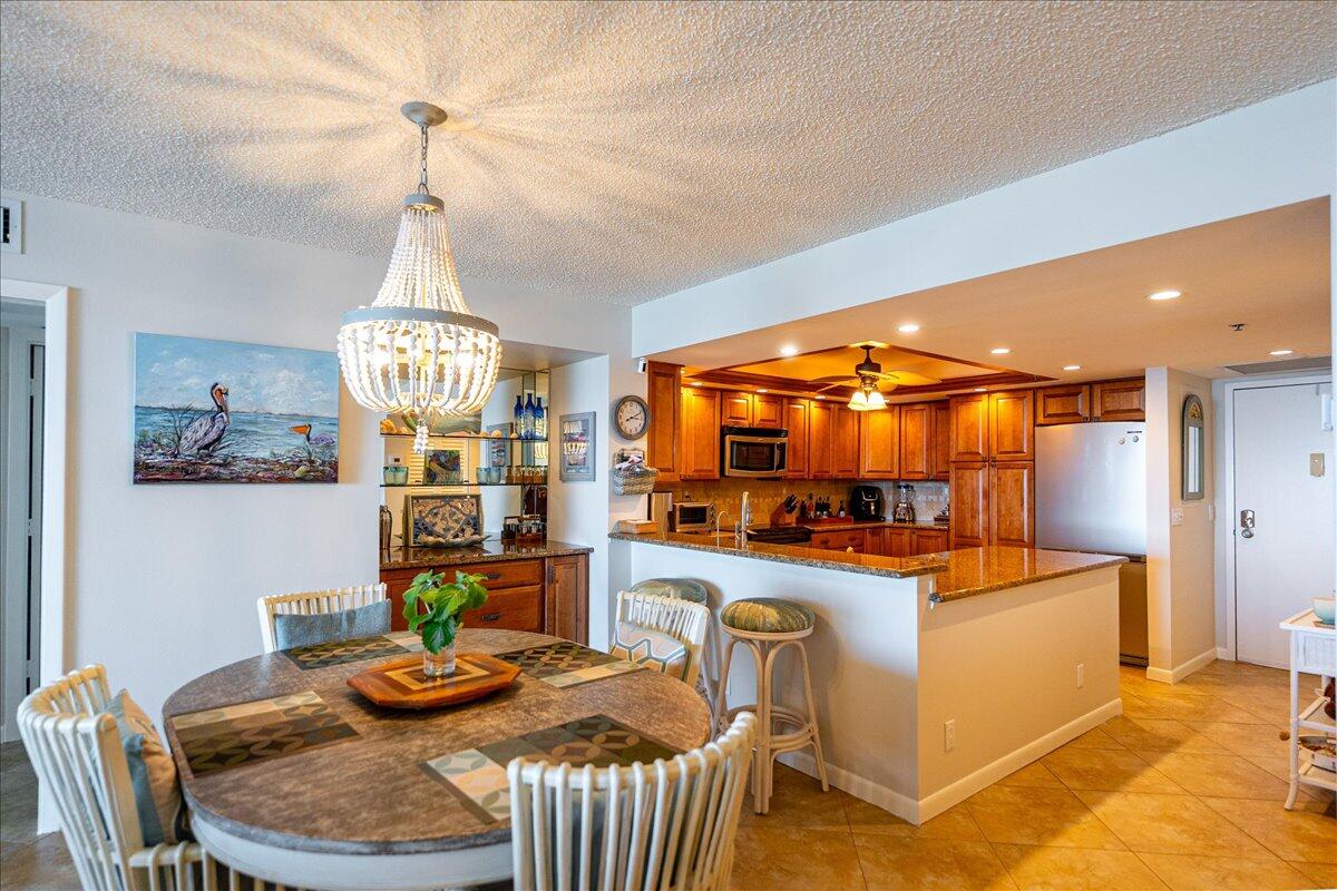 MIRAMAR ROYALE - Residential