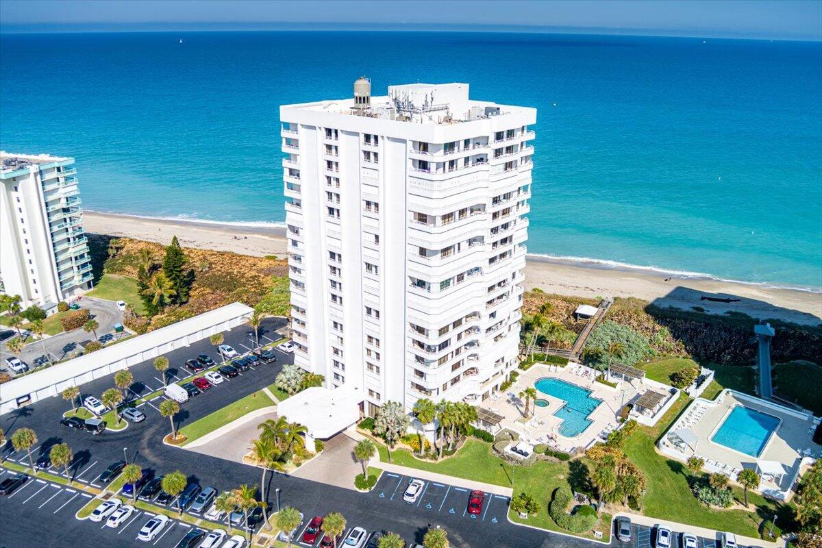 MIRAMAR ROYALE - Residential