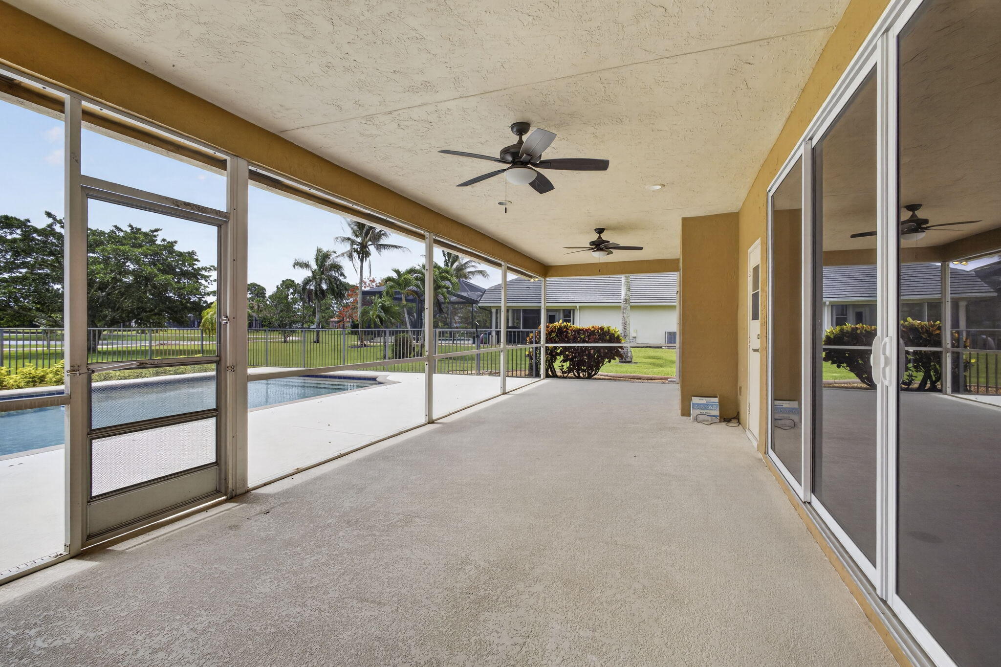 STONEWAL ESTATES - Residential