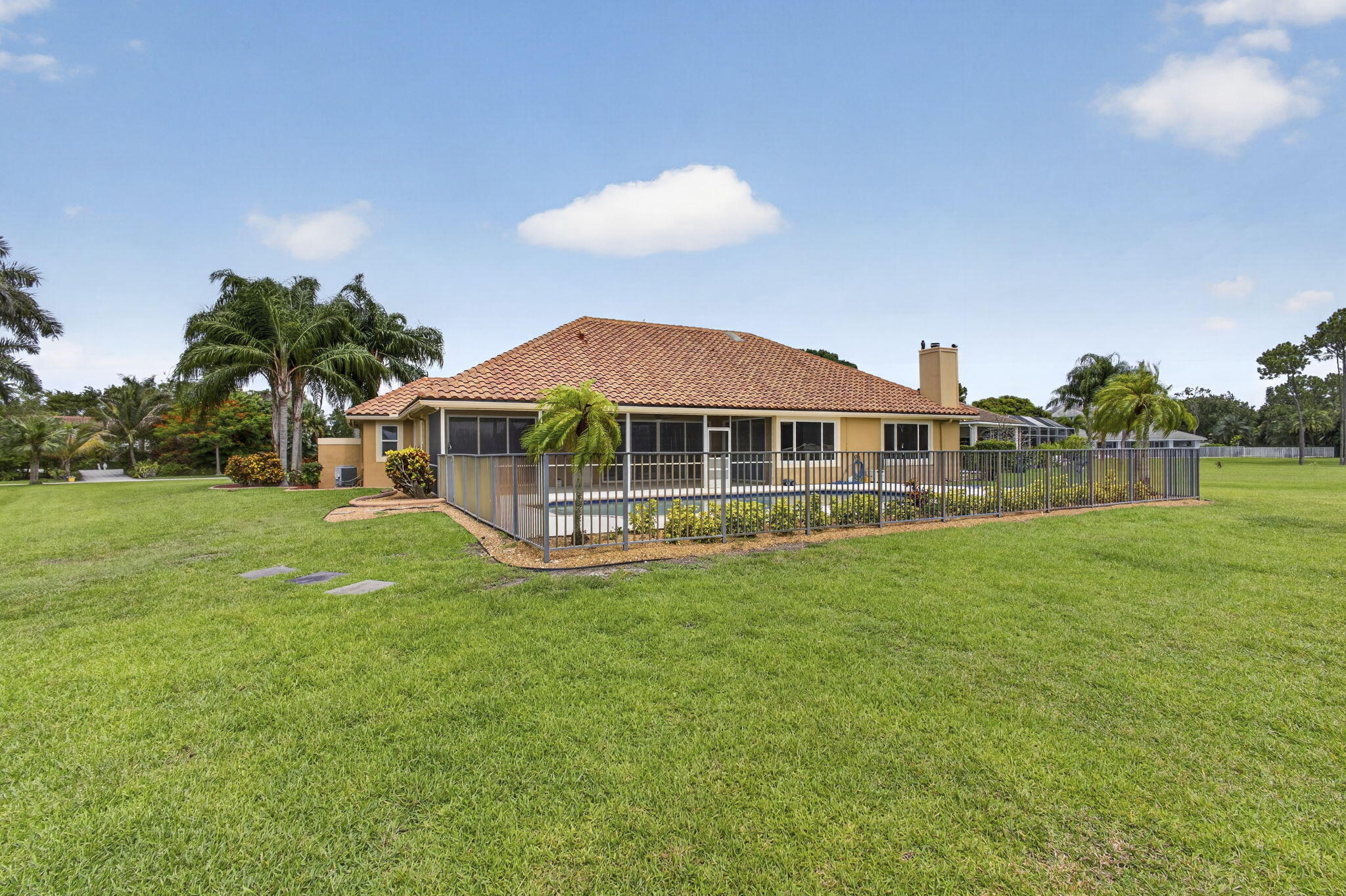 STONEWAL ESTATES - Residential