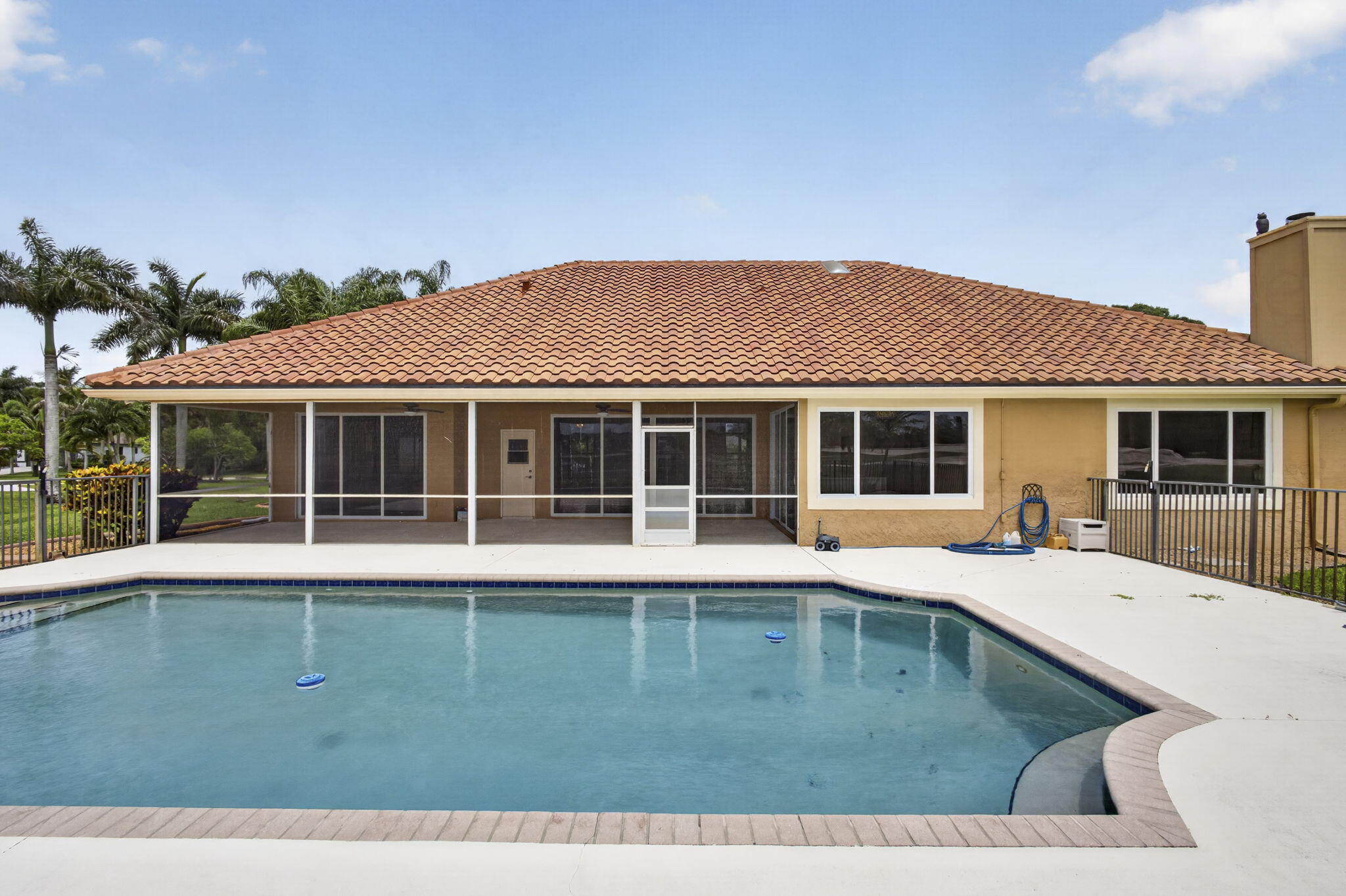 STONEWAL ESTATES - Residential