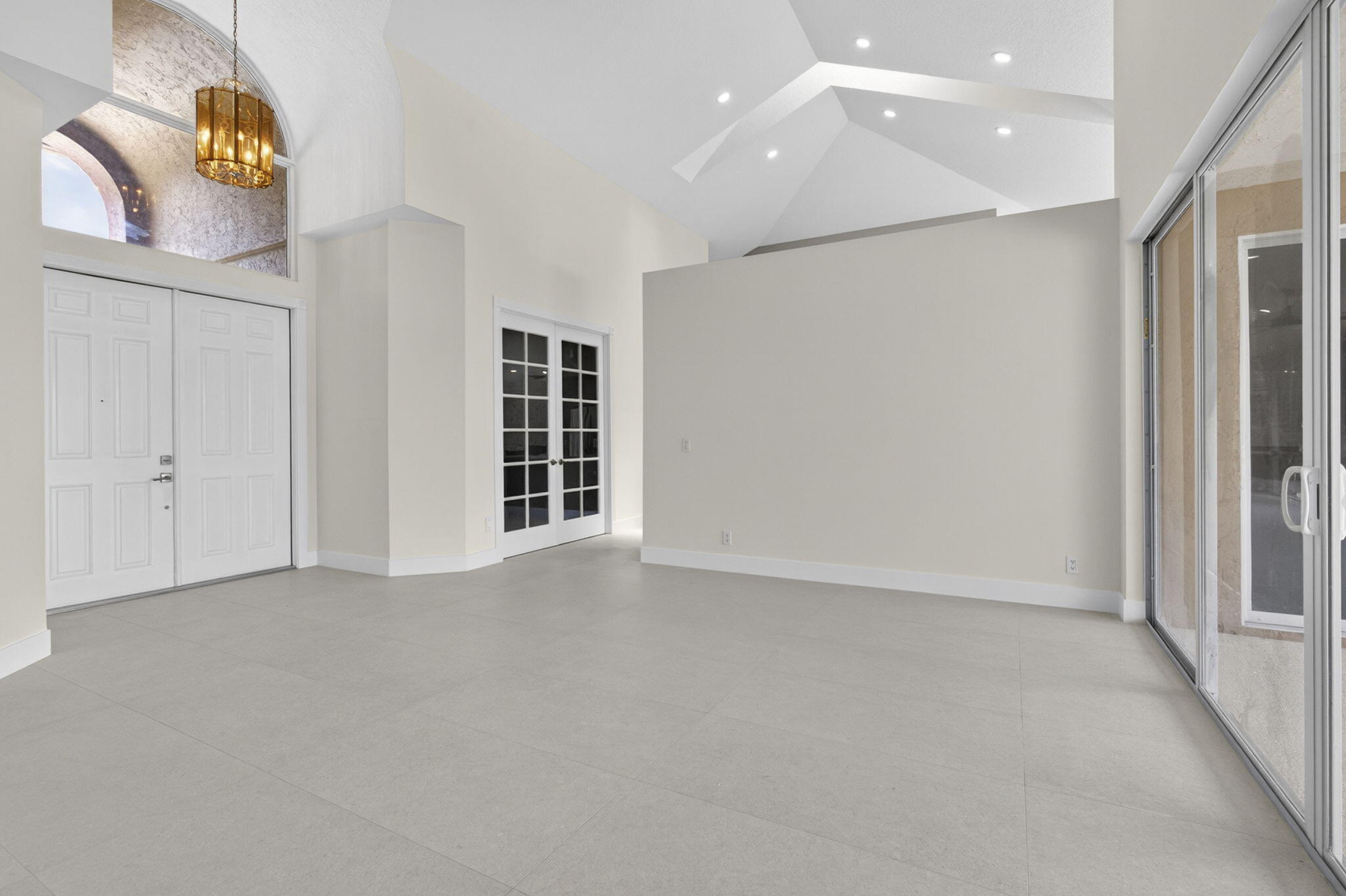STONEWAL ESTATES - Residential