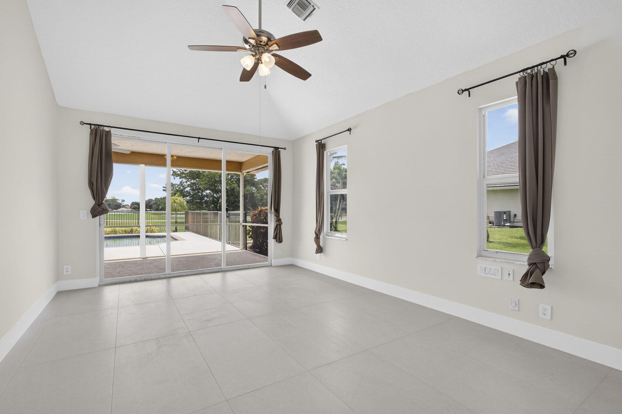 STONEWAL ESTATES - Residential
