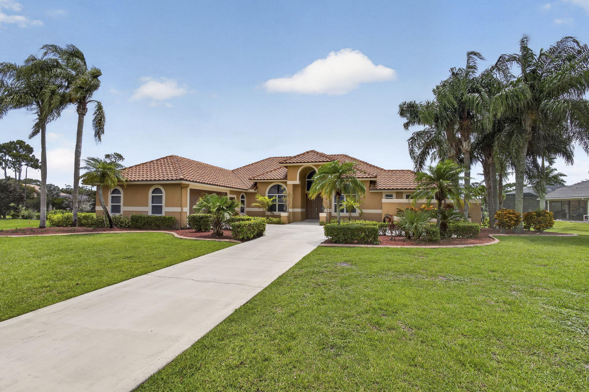 STONEWAL ESTATES - Residential