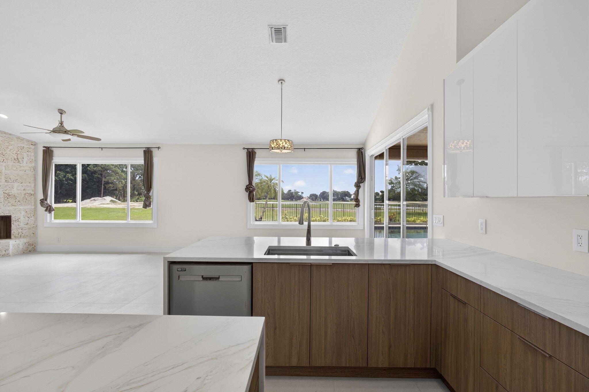 STONEWAL ESTATES - Residential