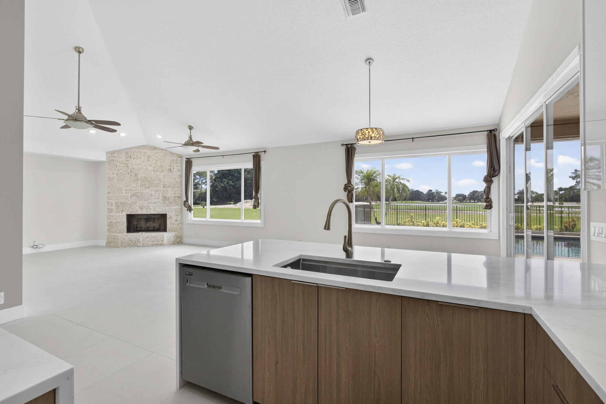 STONEWAL ESTATES - Residential