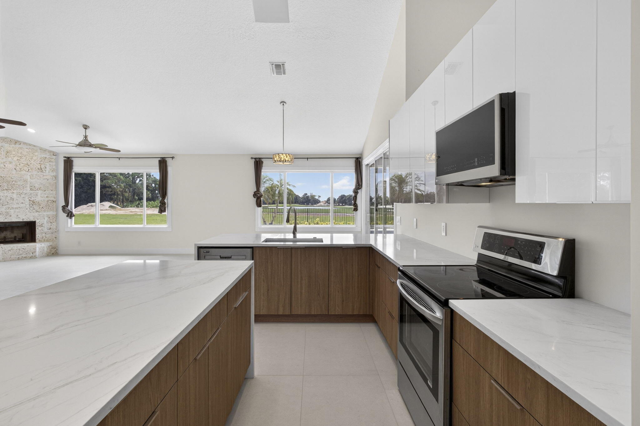 STONEWAL ESTATES - Residential