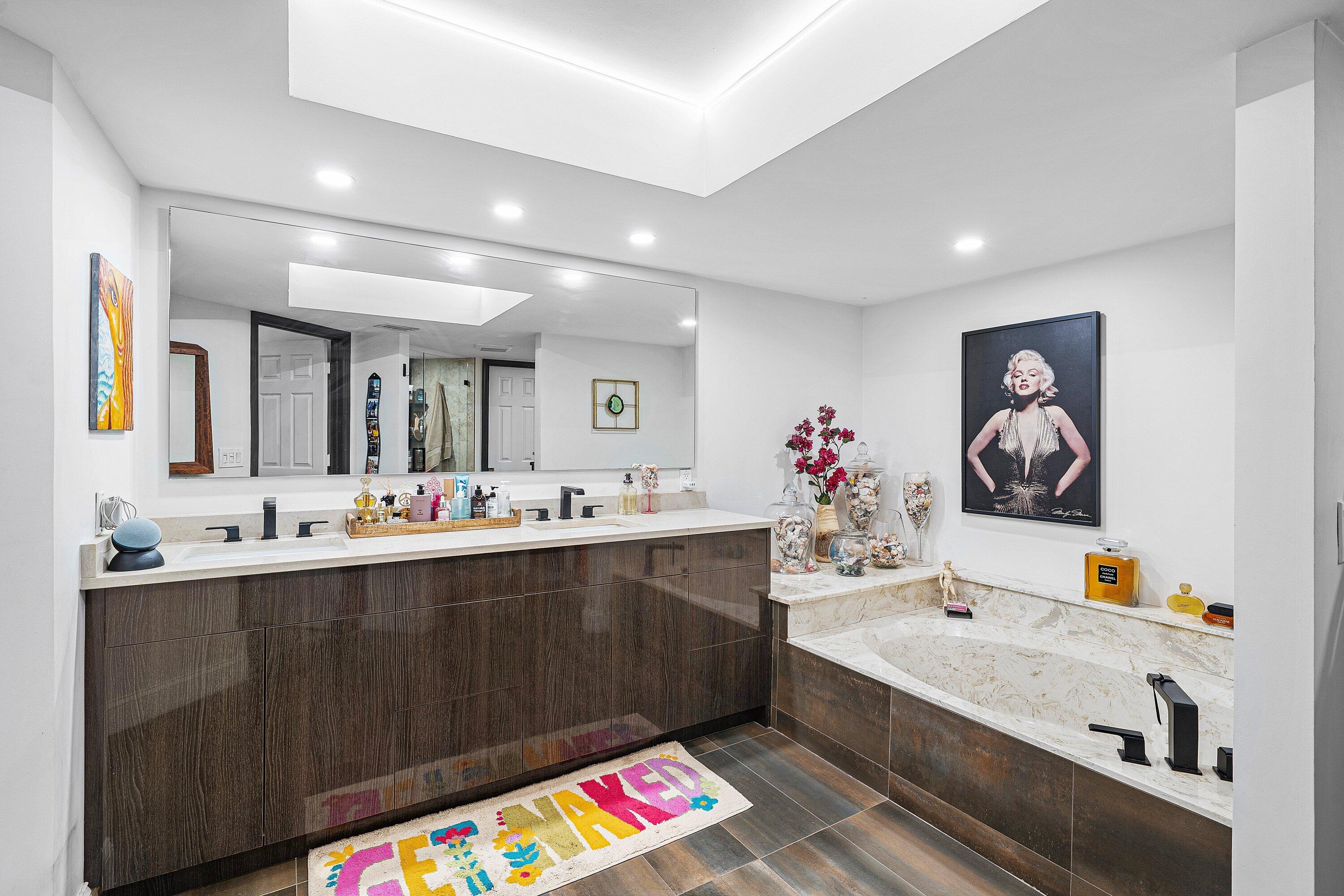 PORTA BELLA  SOUTHWEST CONDO AS - Residential