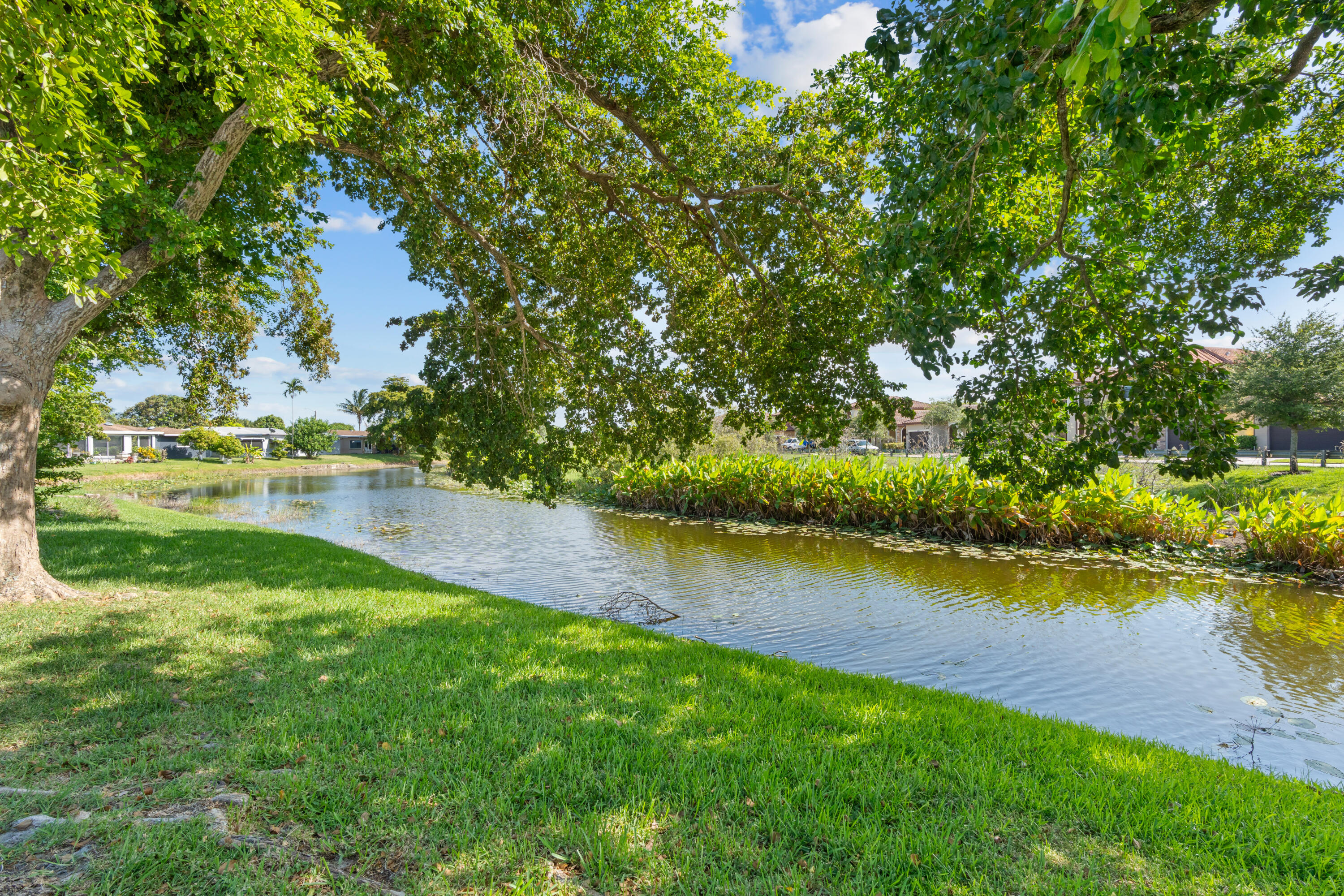 MAINLANDS OF TAMARAC LAKES - Residential