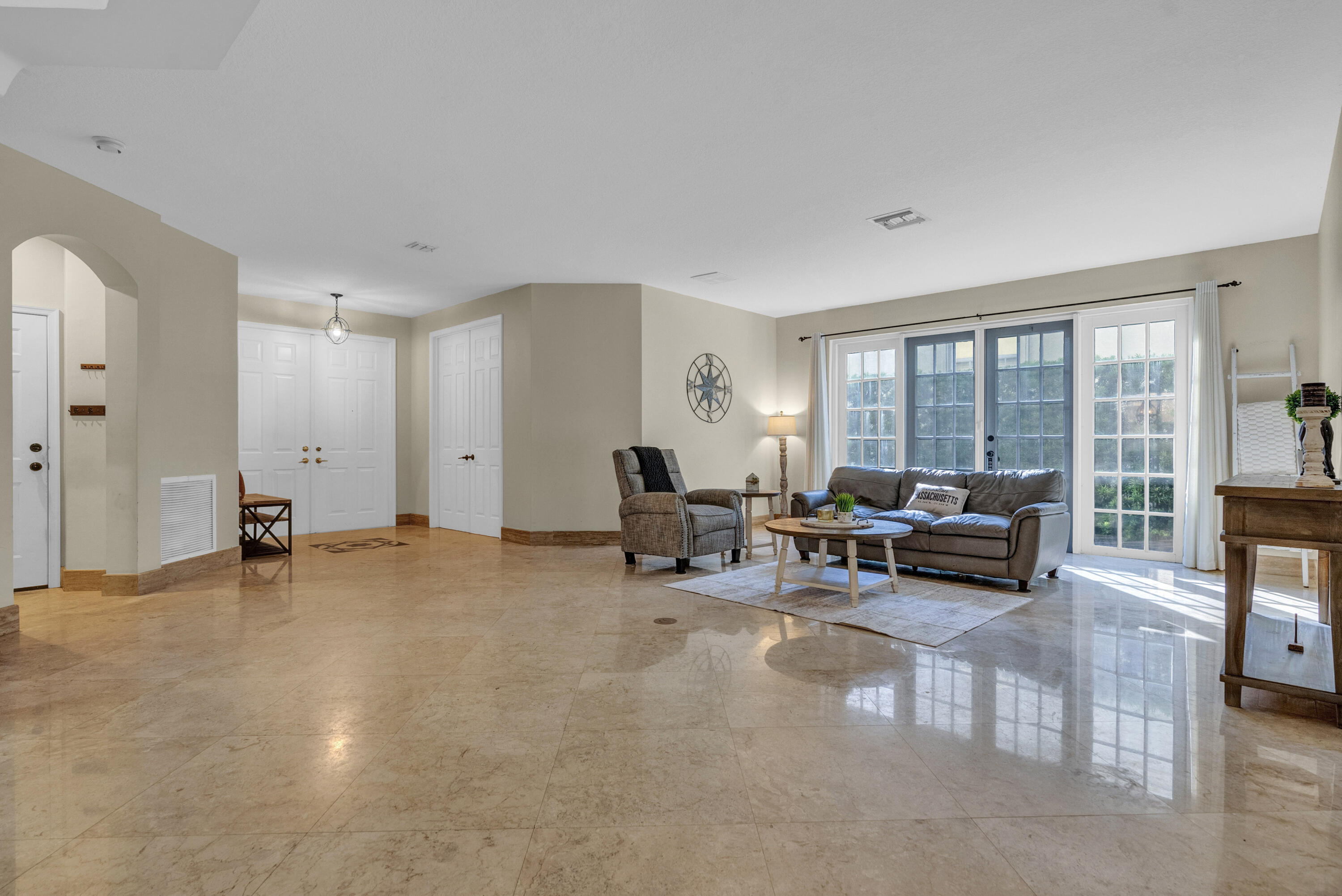OLYMPIA 2 - Residential