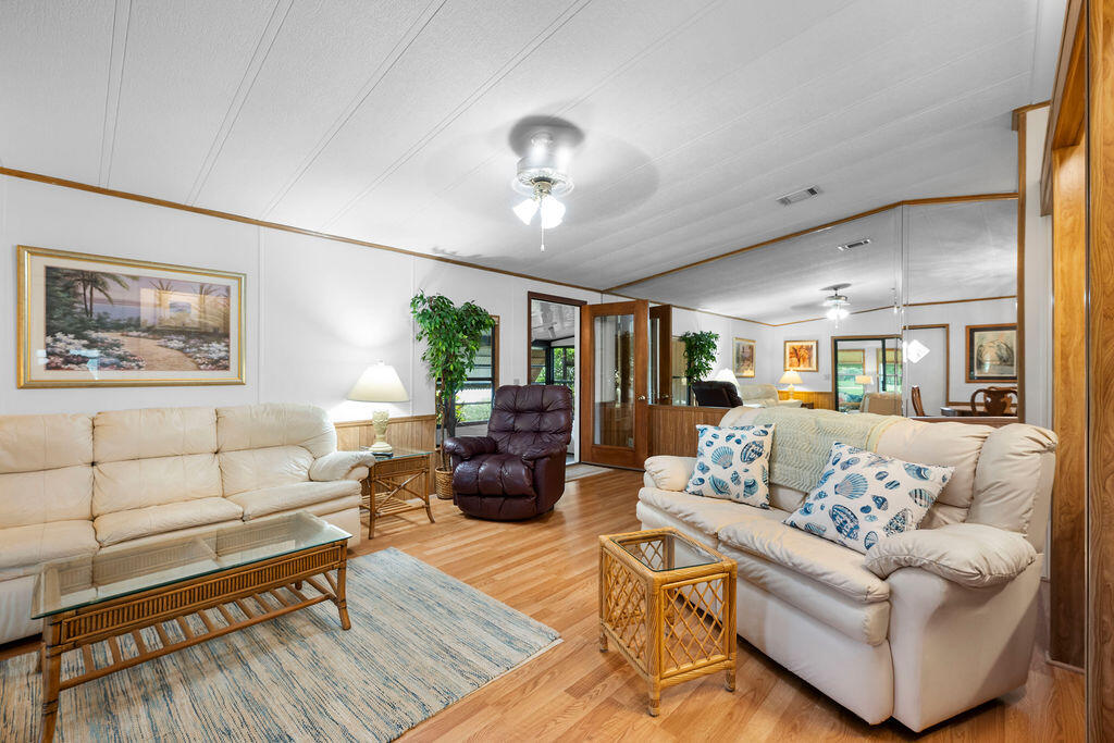 CAMBRIDGE AT HERITAGE RIDGE - Residential Lease