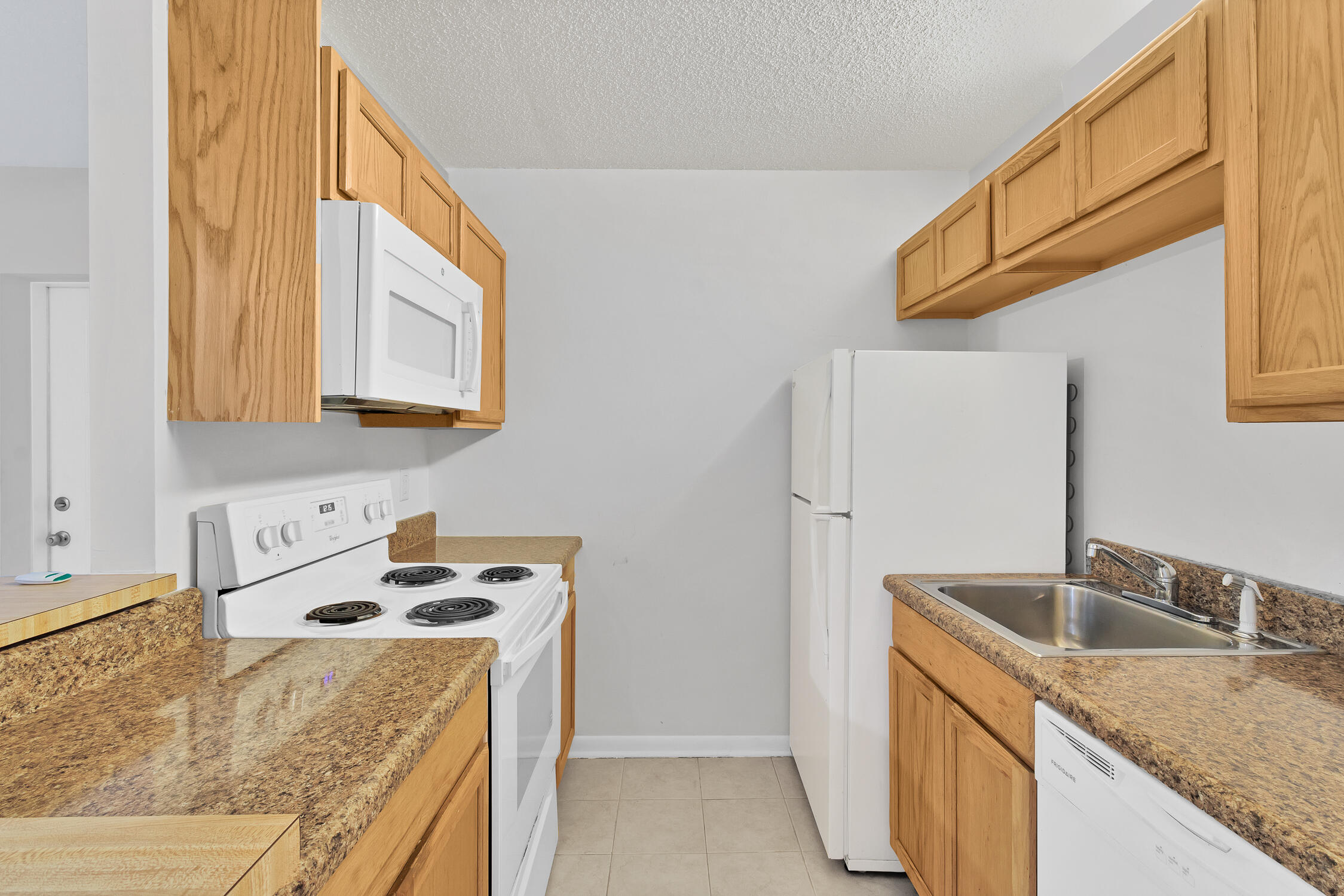 SEBASTIAN LAKES CONDO PHASE I - Residential