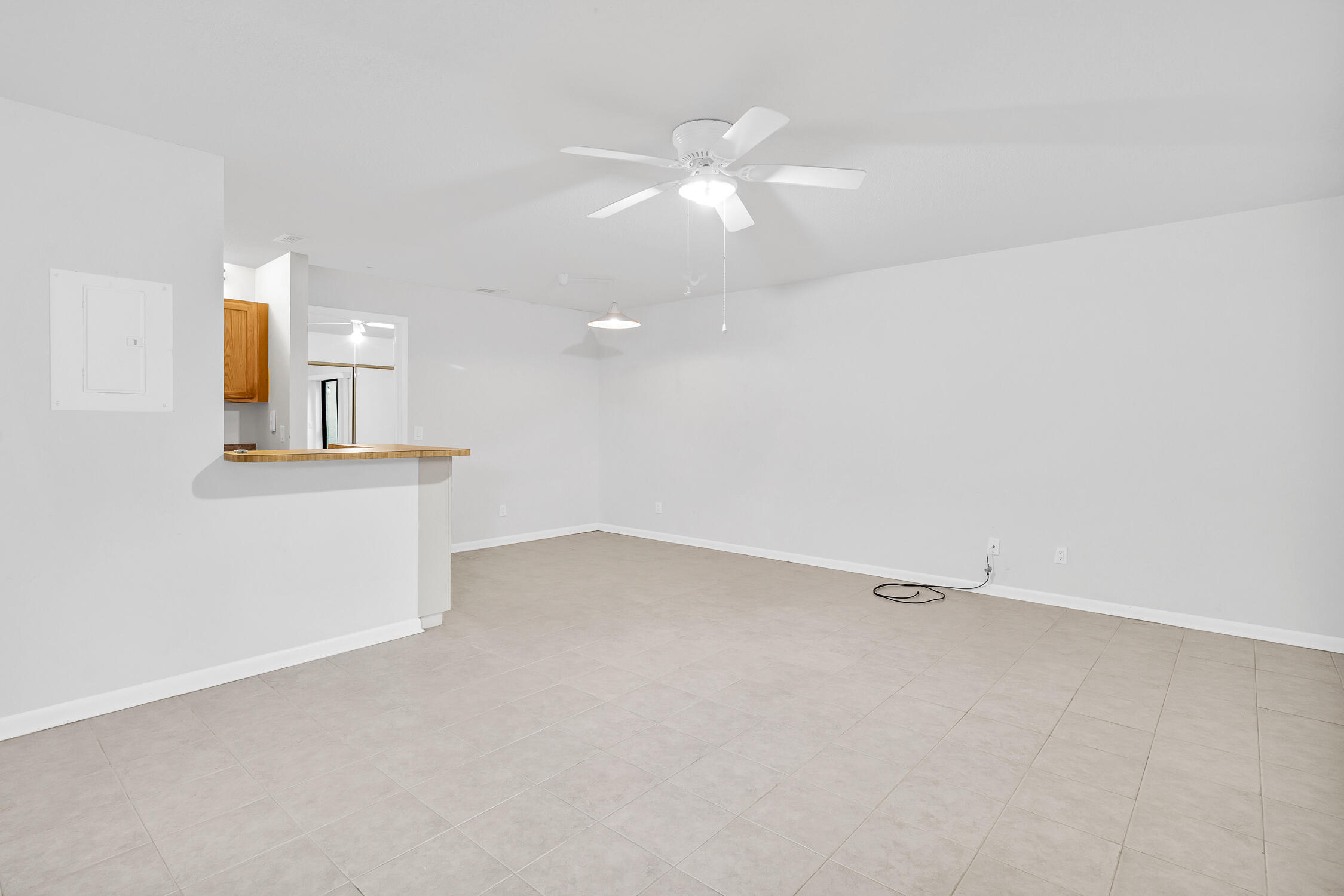 SEBASTIAN LAKES CONDO PHASE I - Residential