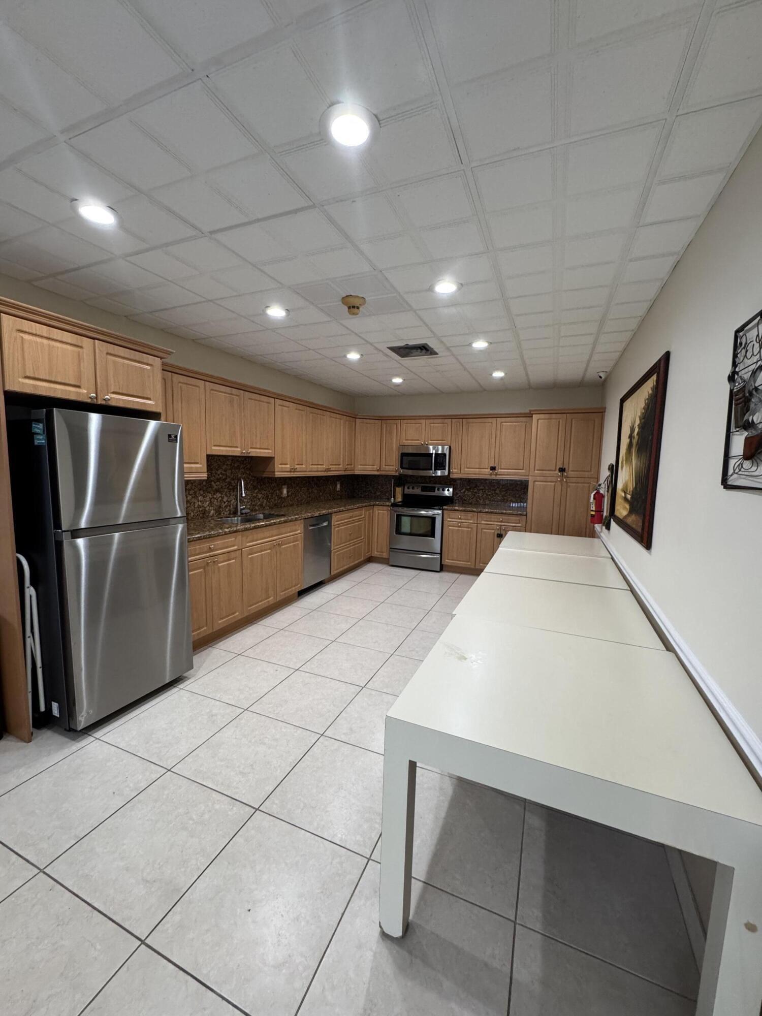 GEMINI CONDO - Residential