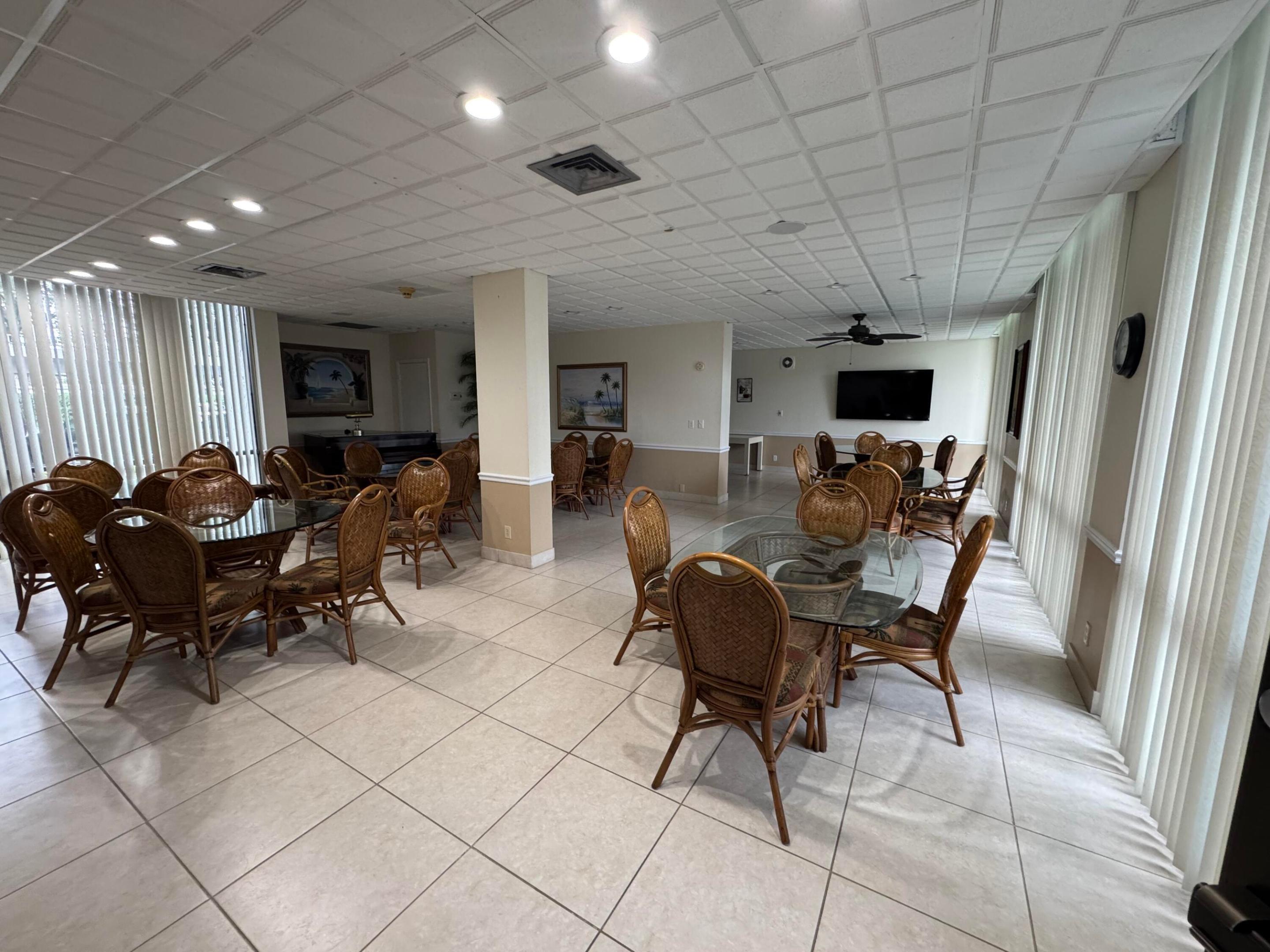 GEMINI CONDO - Residential