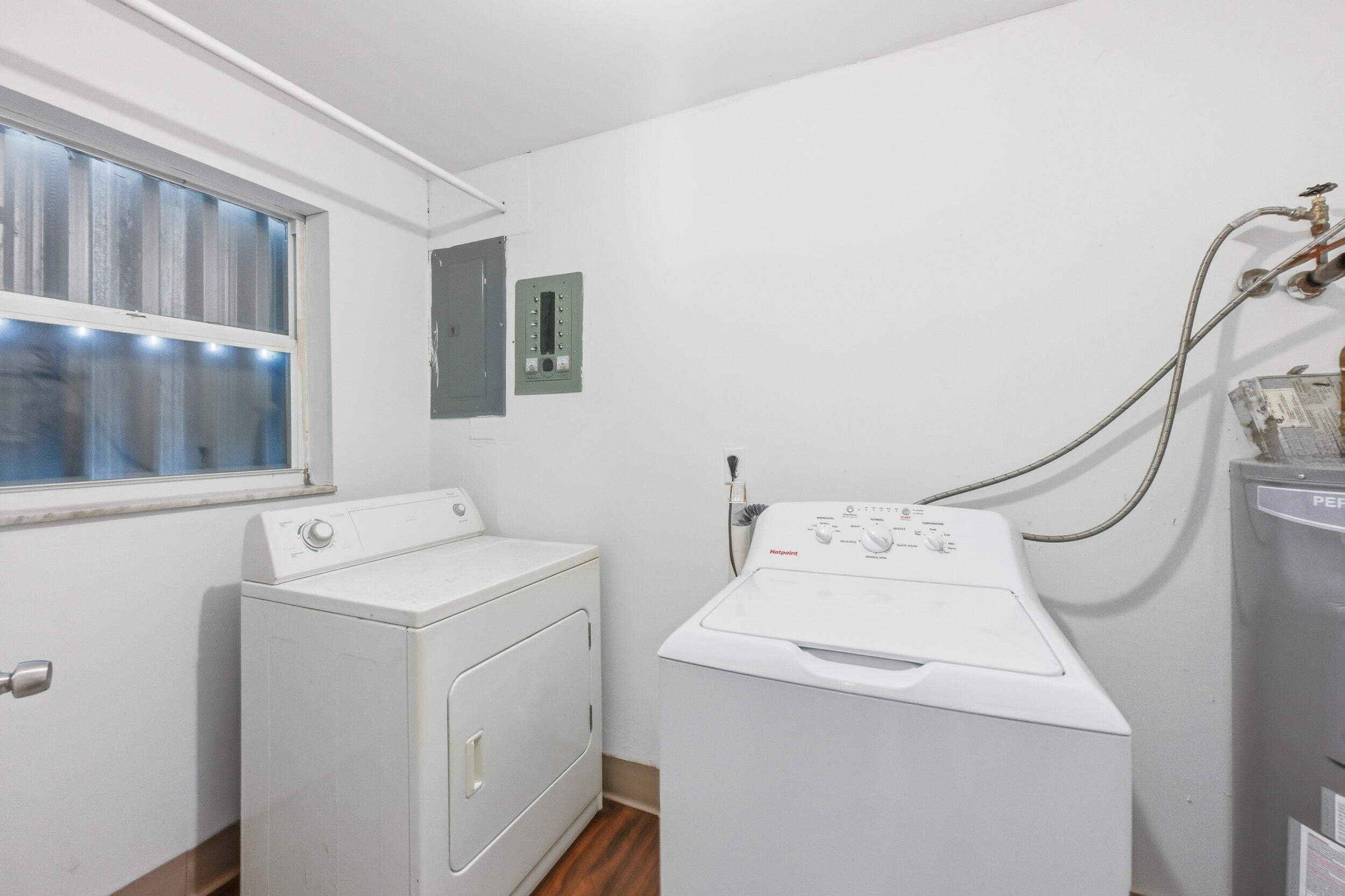 ROAN COURT IN - Residential Lease