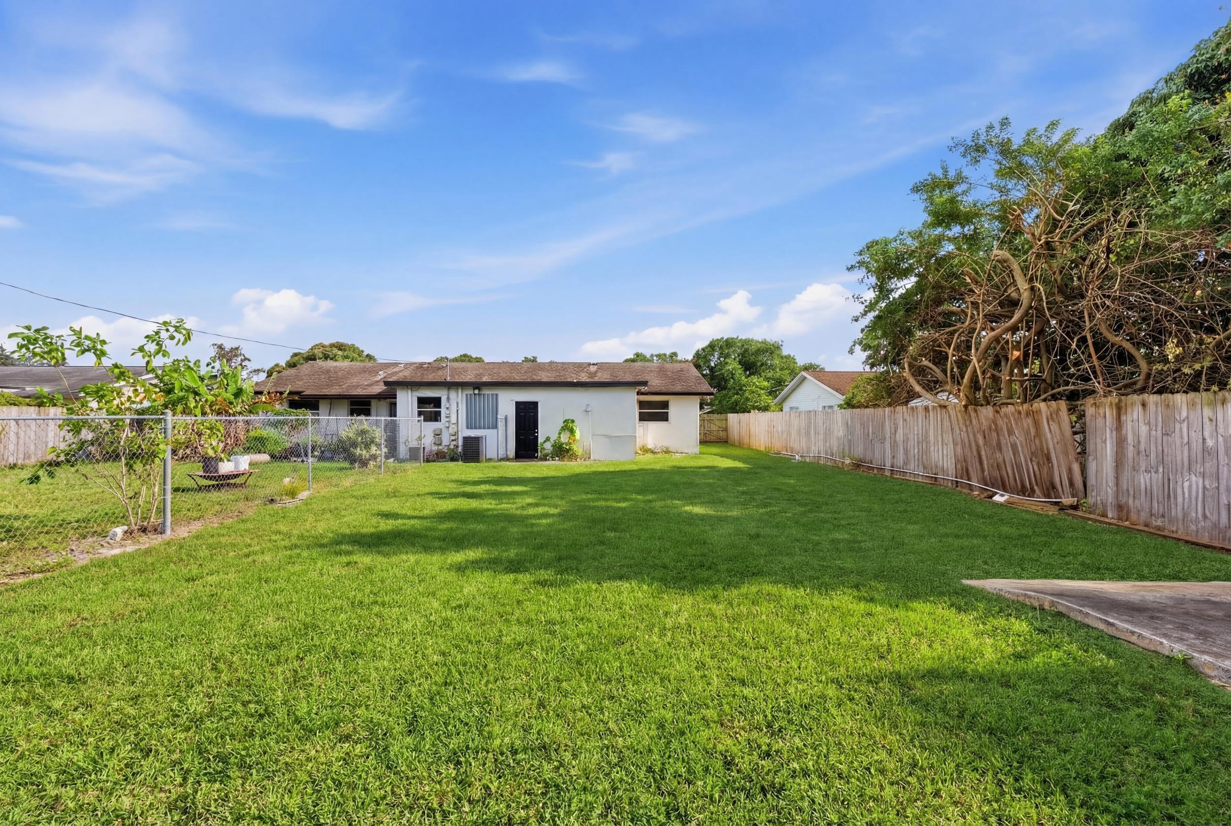 ROAN COURT IN - Residential Lease