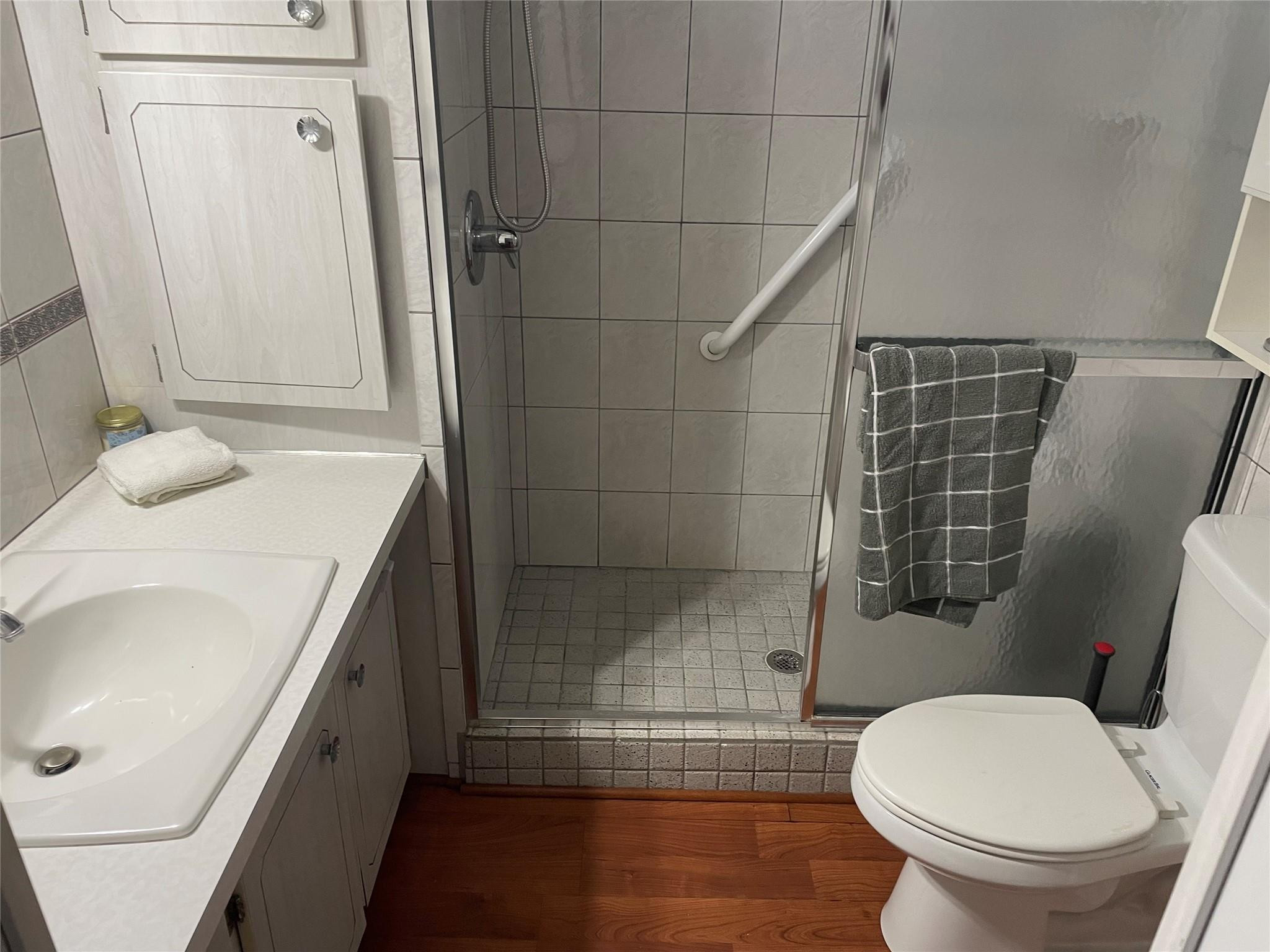 Park City Sec Two 56-25 B - Residential