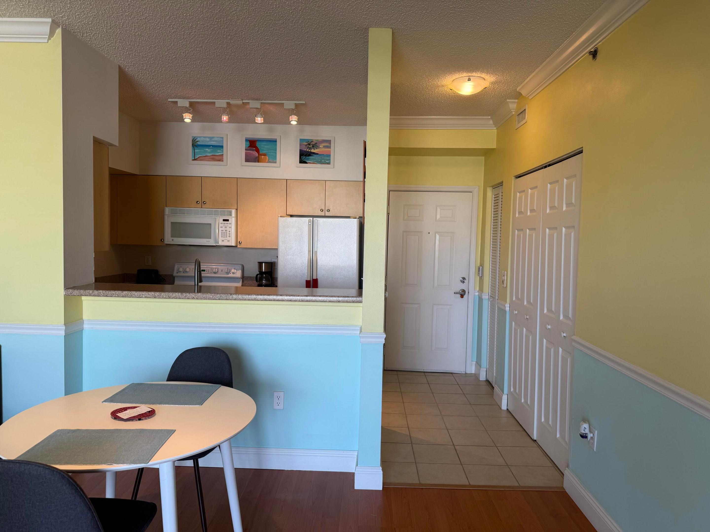 MONTECITO PALM BEACH CONDO - Residential Lease