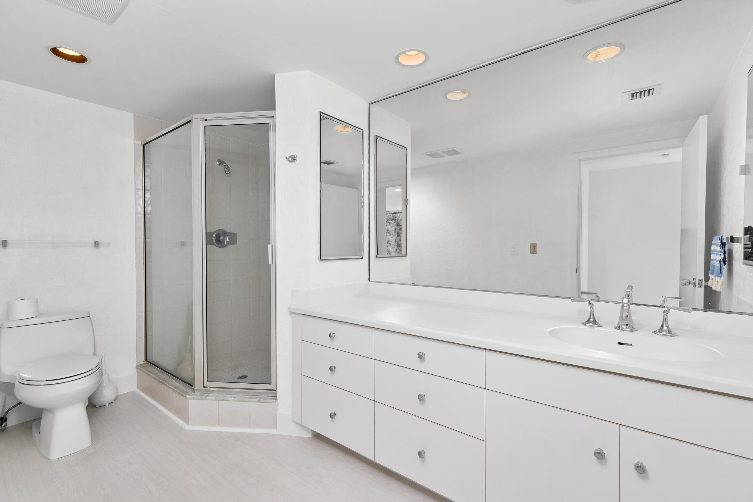 TWO THOUSAND CONDO - Residential