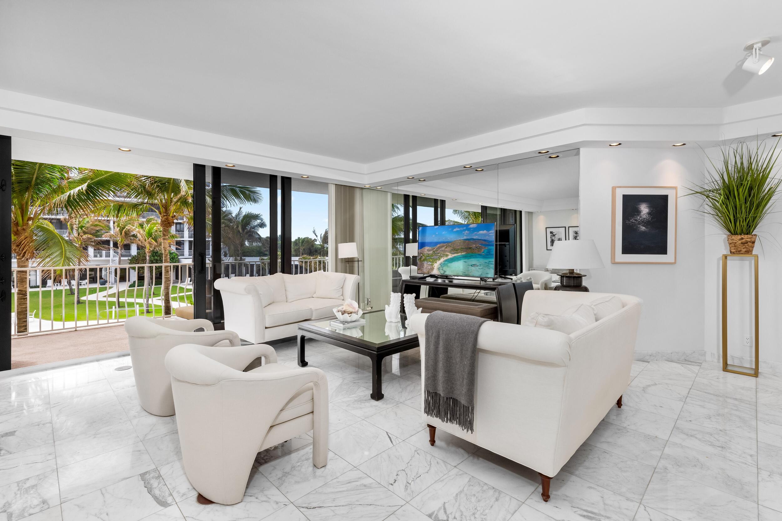 TWO THOUSAND CONDO - Residential