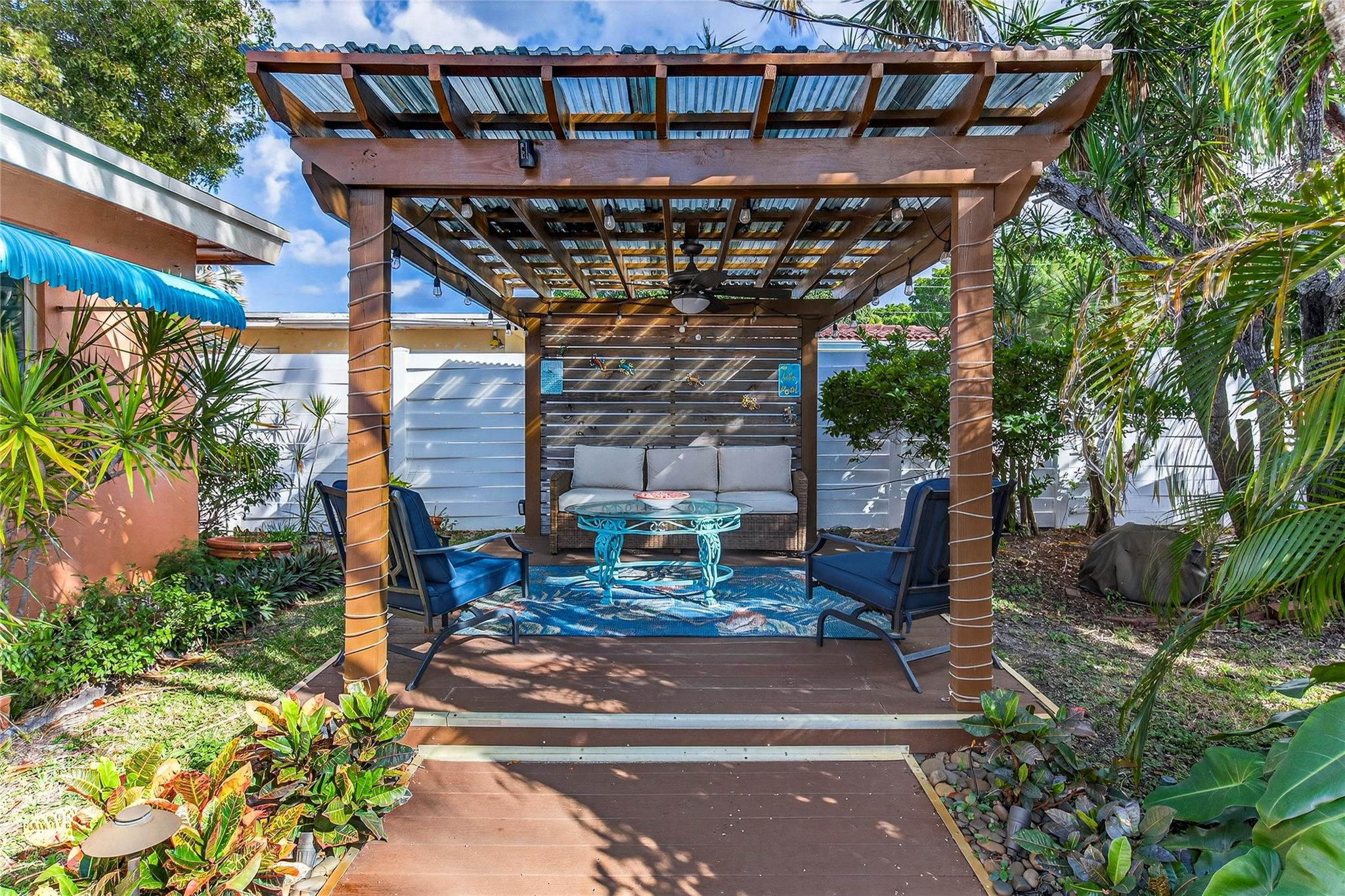 LYONS PARK - Residential