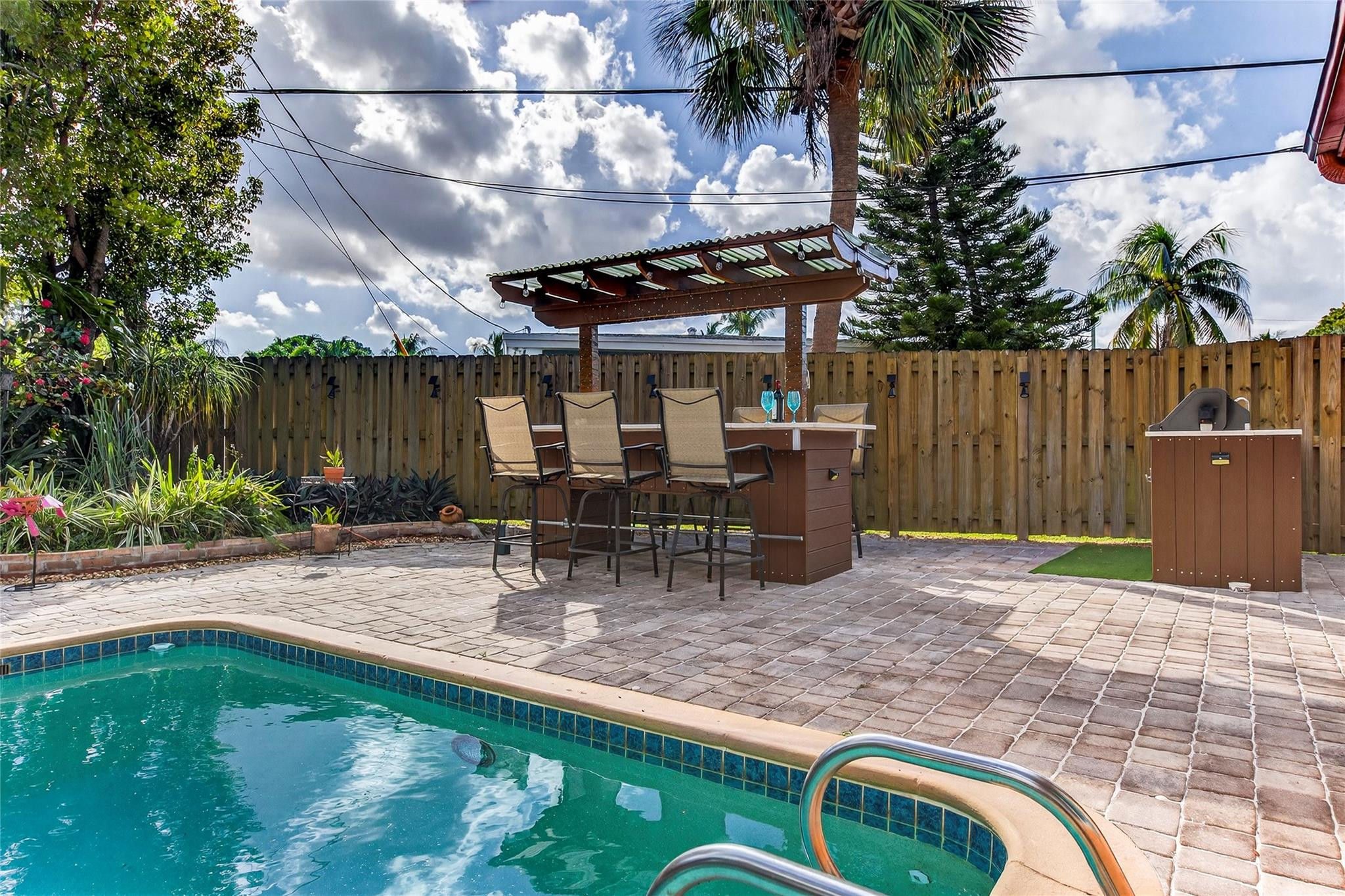 LYONS PARK - Residential