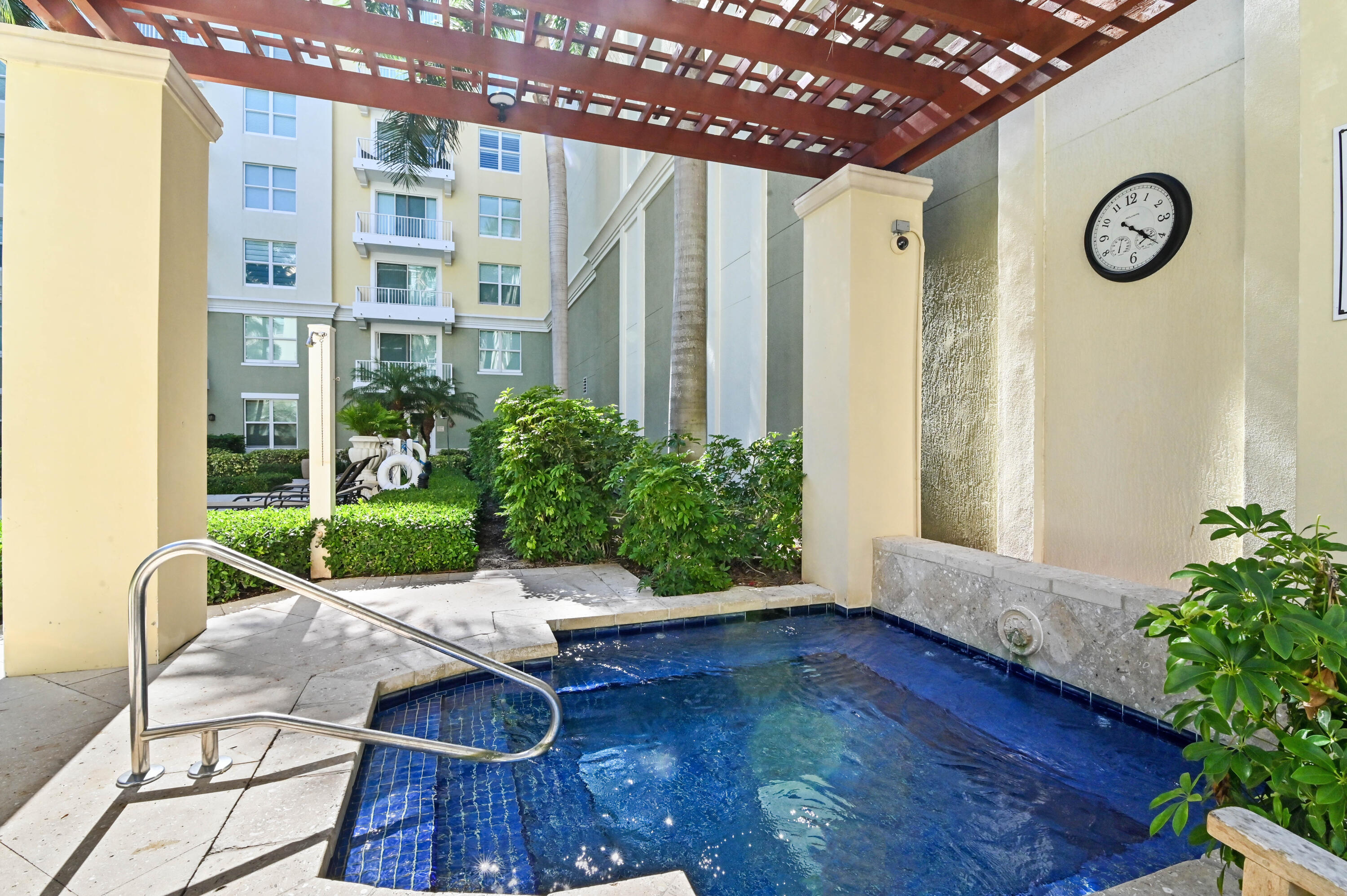 MOORINGS AT LANTANA - Residential