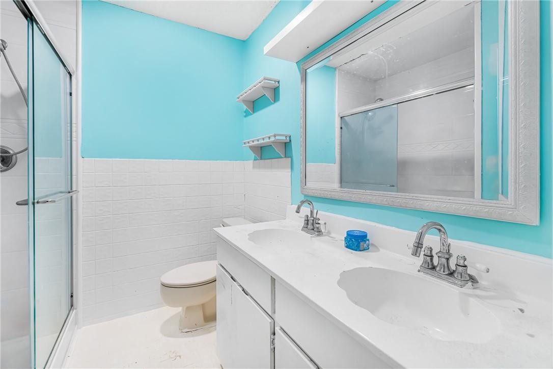 MEADOW KNOLL - Residential
