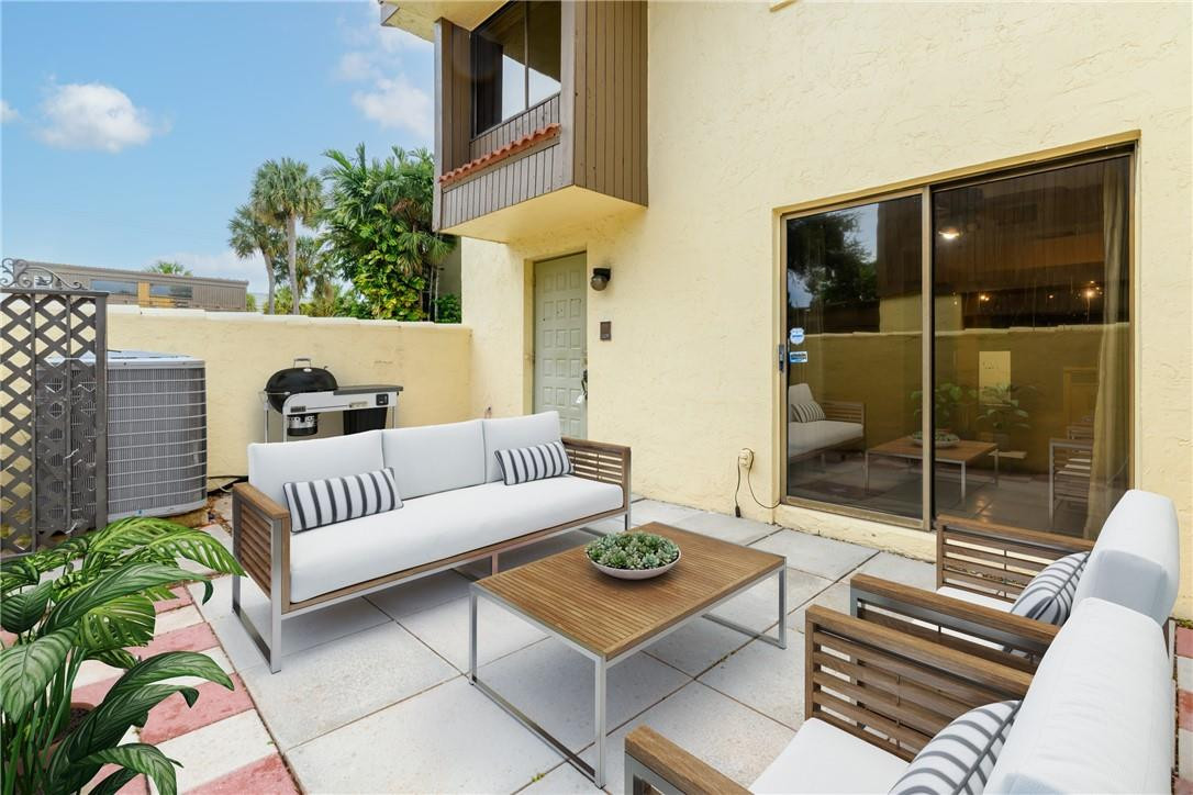 MEADOW KNOLL - Residential