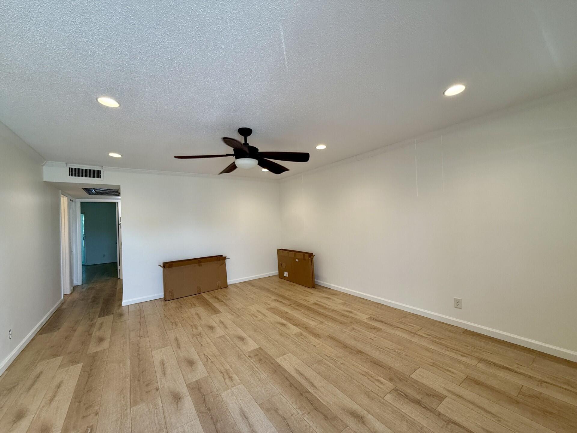SOMERSET CONDOS - Residential Lease