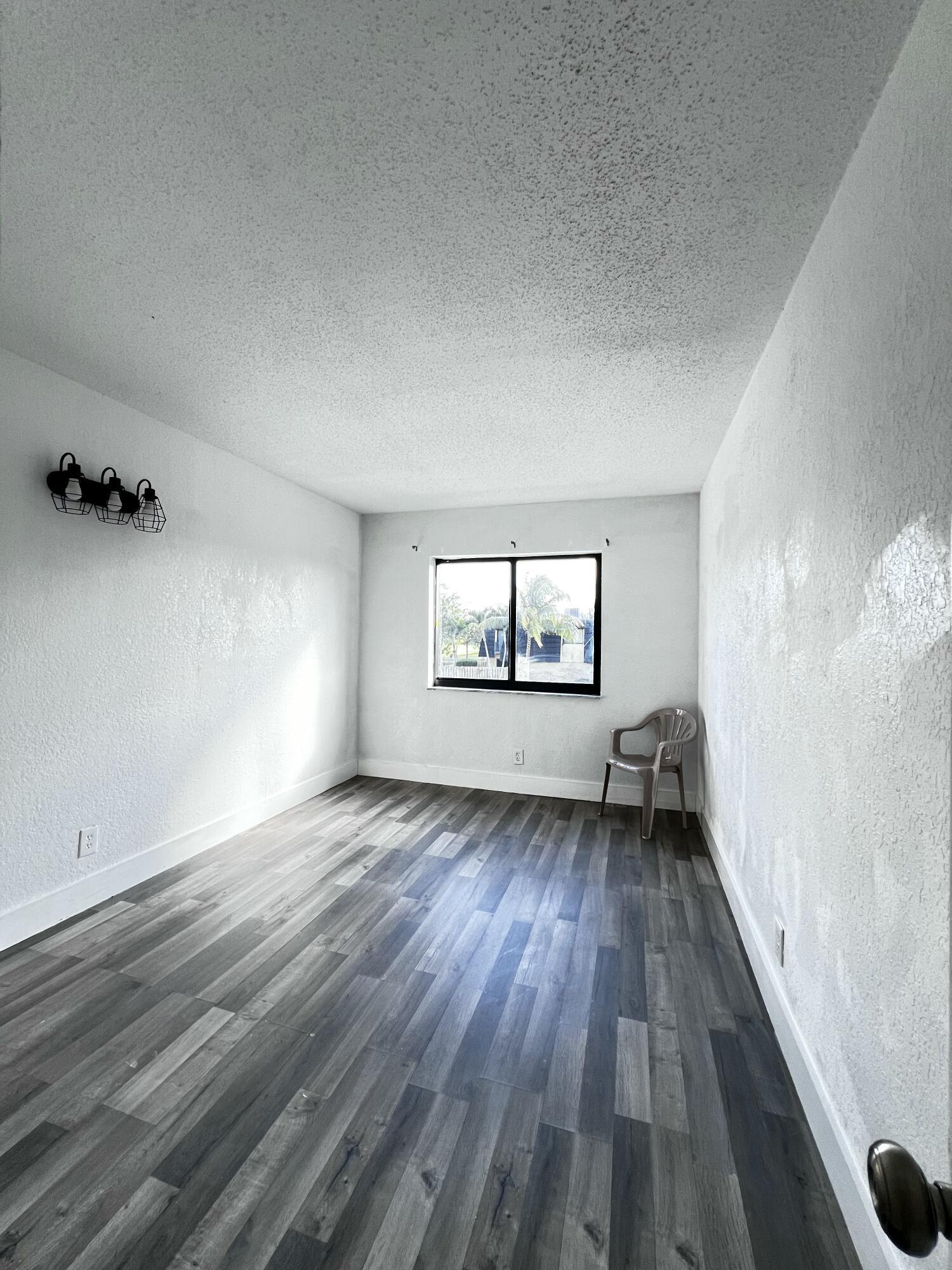 WOODLANDS OF PALM SPRINGS - Residential Lease