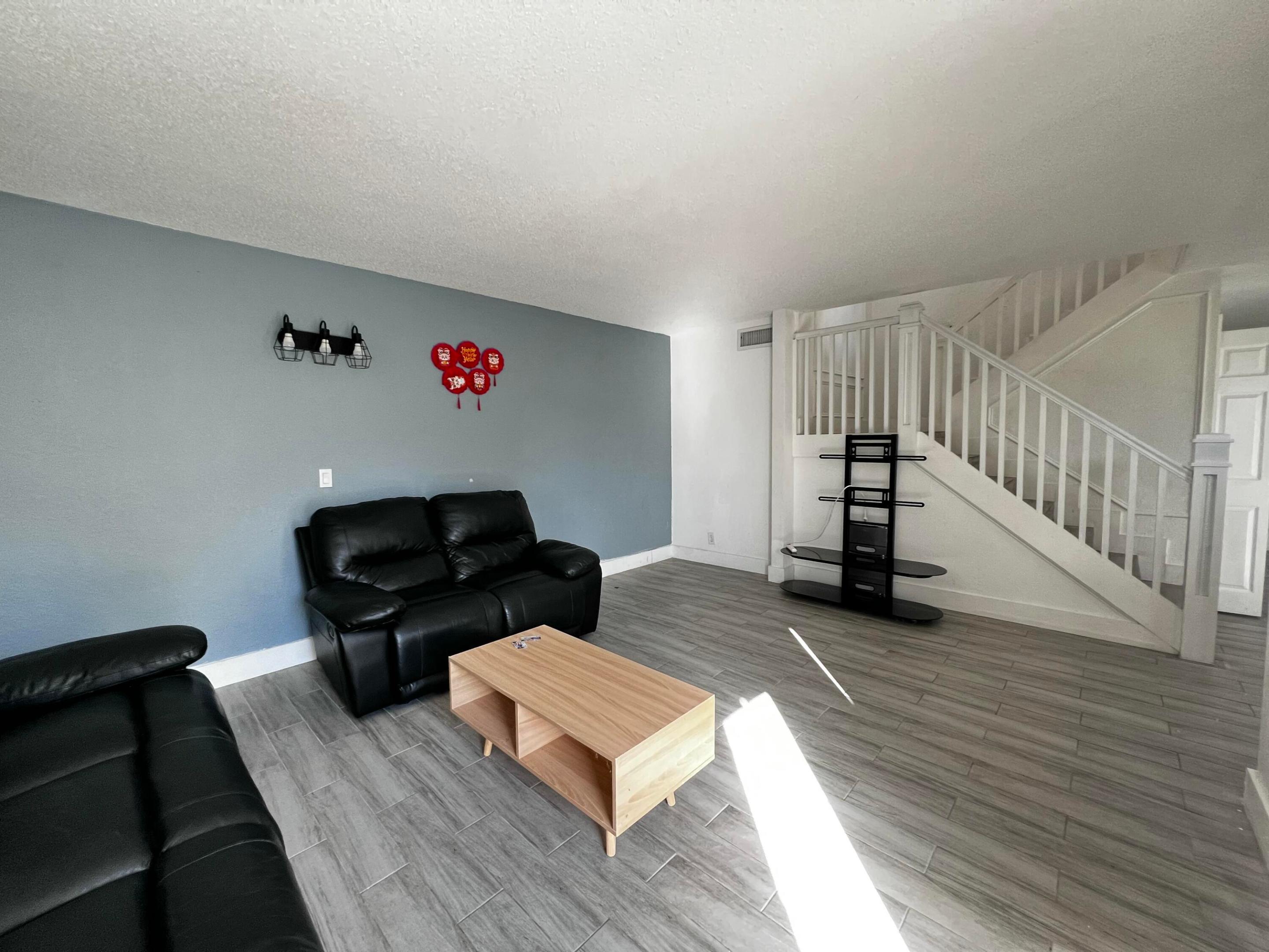 WOODLANDS OF PALM SPRINGS - Residential Lease