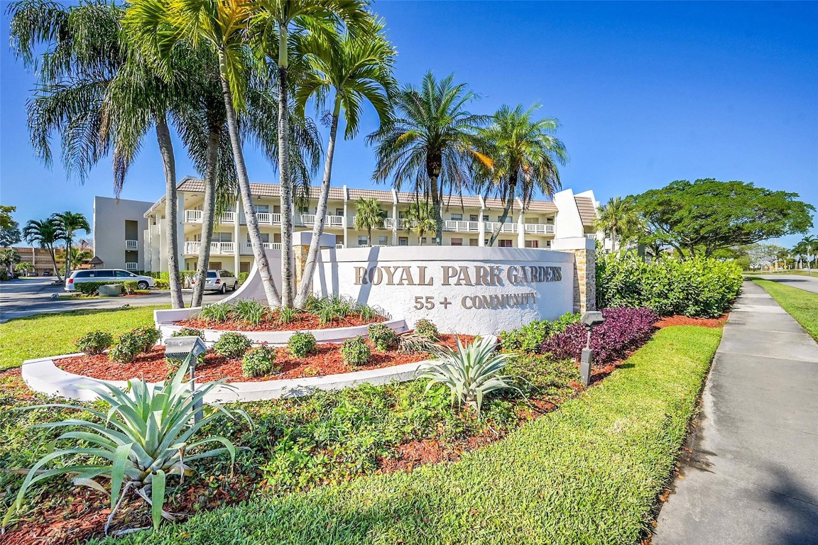 FANTASTIC OPPORTUNITY TO OWN A 2/2 CONDO IN DESIRABLE 55+COMMUNITY. THIS SPACIOUS CONDO IS READY FOR YOUR PERSONAL TOUCH. CREATE THE HOME YOU HAVE ALWAYS DREAMED OF. RESORT - STYLE LIVING WITH A VARIETY OF AMENITIES INCLUDING FOUR POOLS, SAUNAS, TENNIS AND PICKETBALL COURTS, CLUBHOUSE WITH A GYM, BILLARDS ROOM MEETING ROOMS AND MORE. CONDO REQUIRES A 700 CREDIT SCORE. AWESOME POOL VIEW. MOTIVATED SELLER .... PRICED TO SELL QUICK...