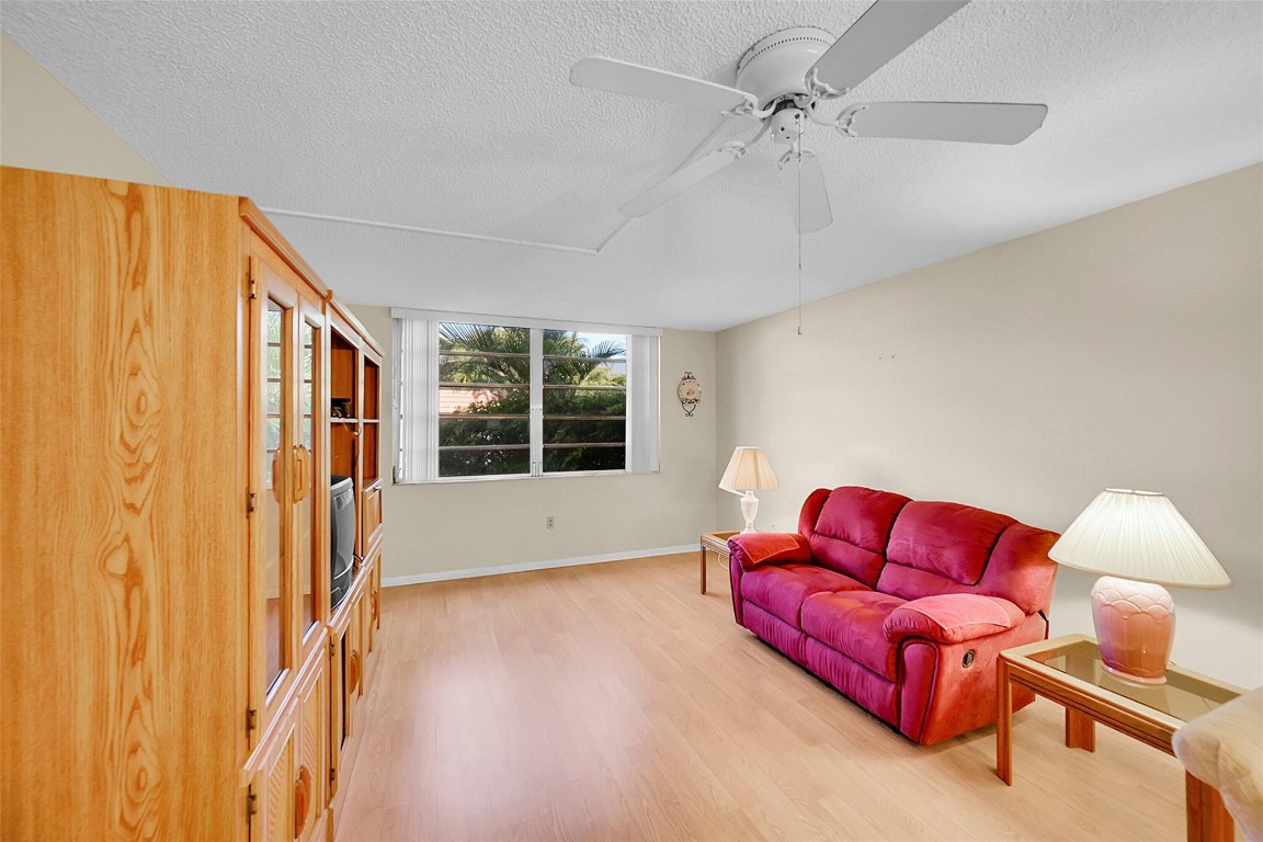 ROYAL PARK GARDENS - Residential