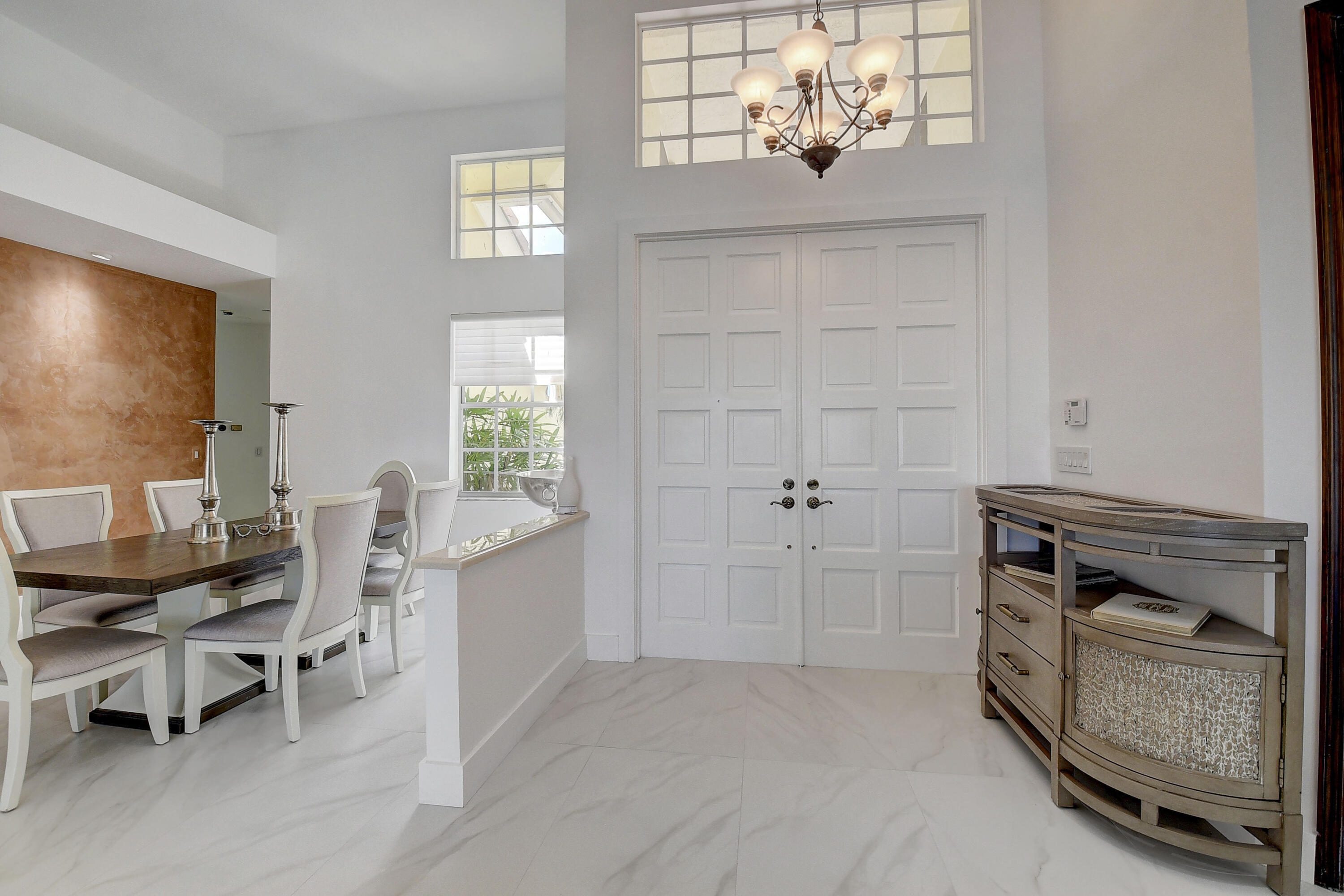 ABERDEEN 8 - Residential Lease