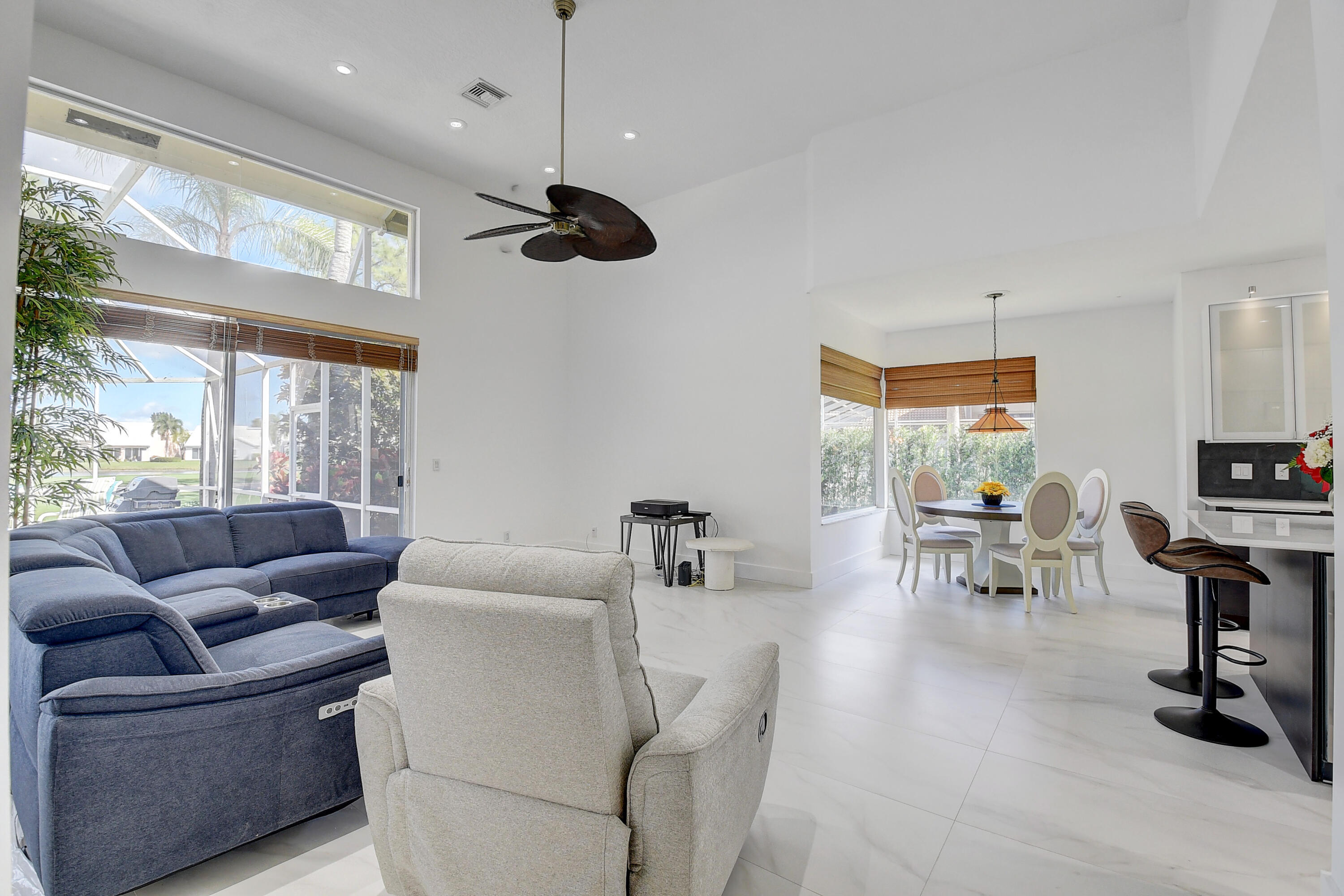 ABERDEEN 8 - Residential Lease