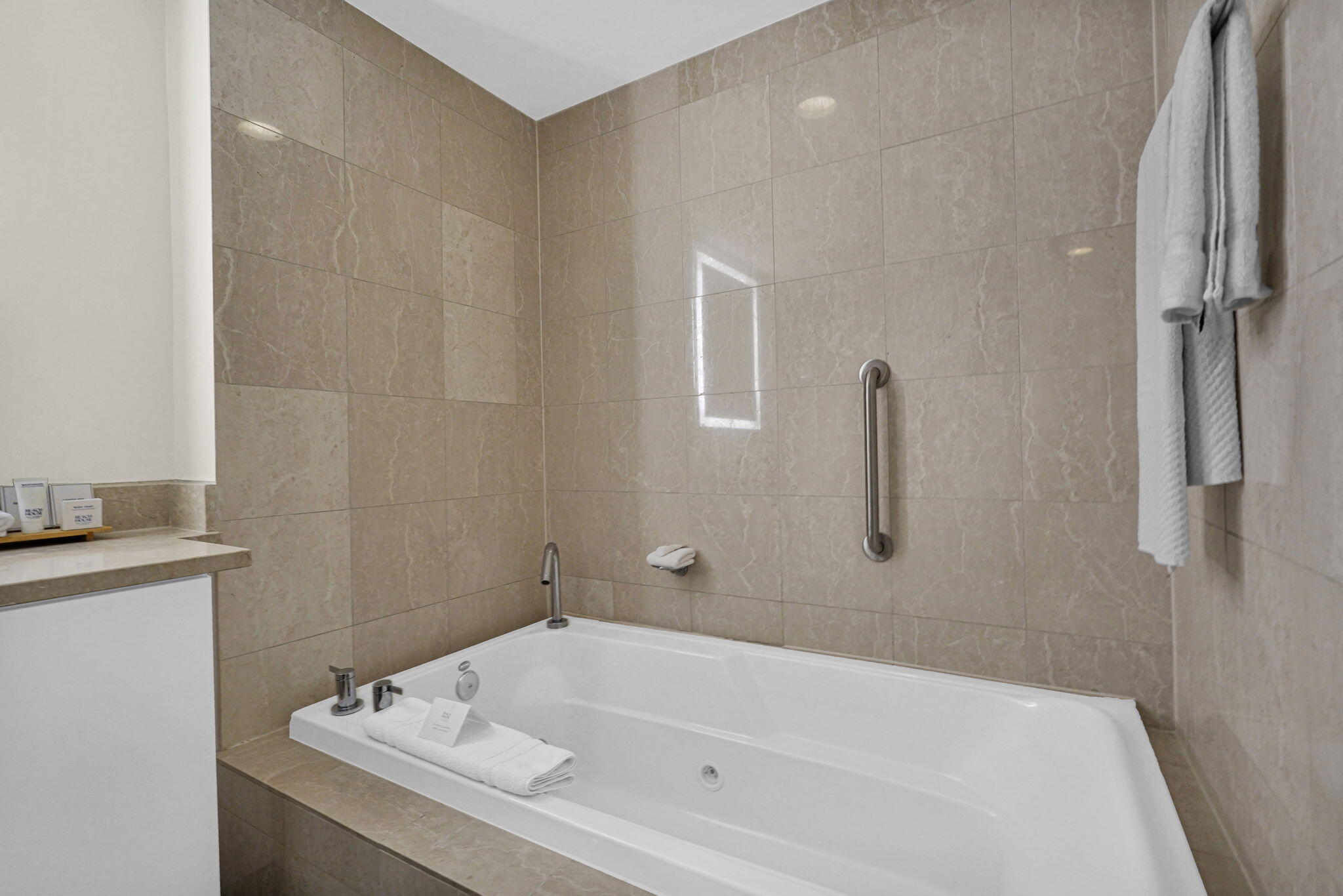 Q CLUB RESORT & RESIDENCES CONDO - Residential