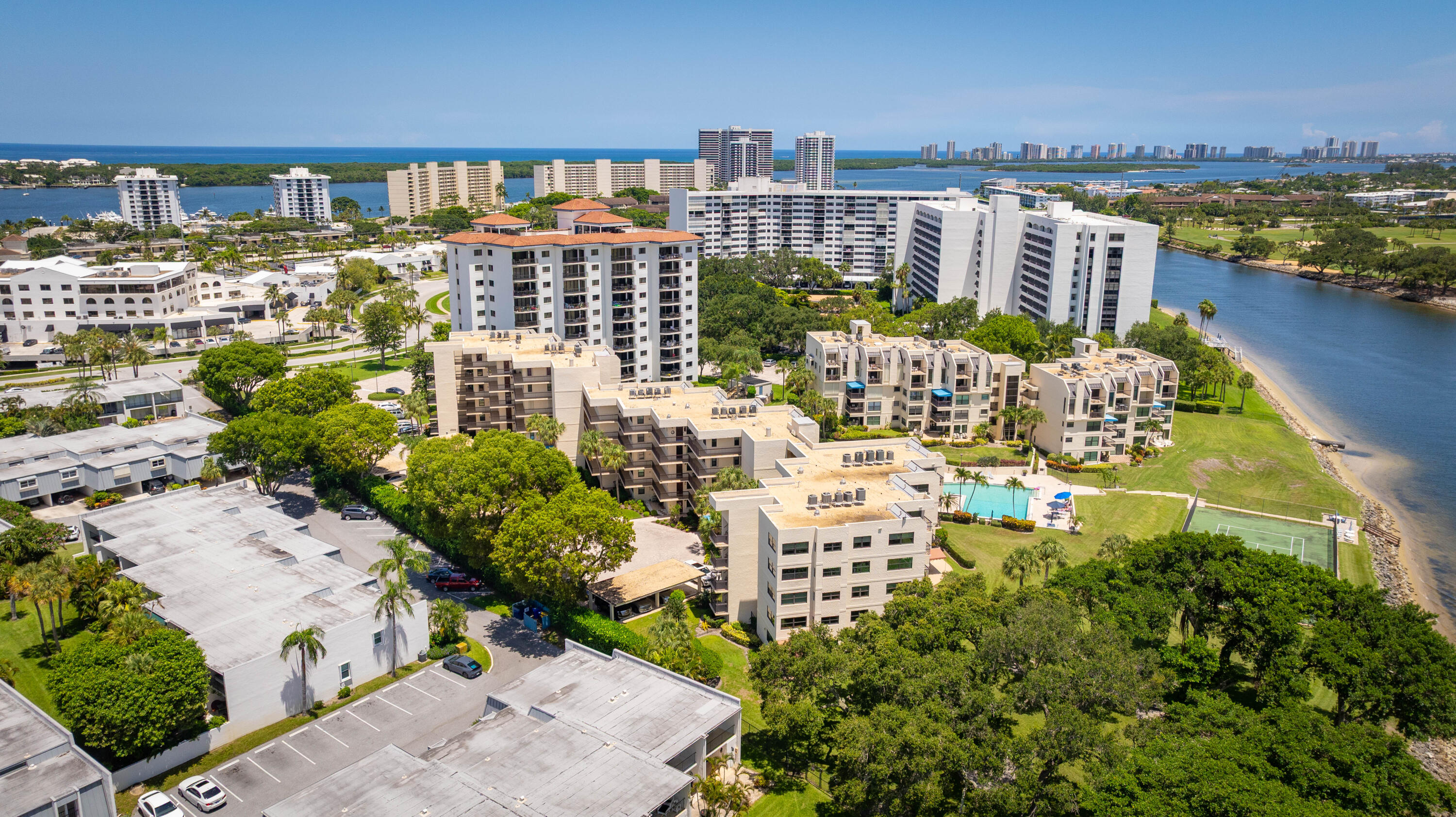 EVERGLADES OF NORTH PALM BEACH - Residential