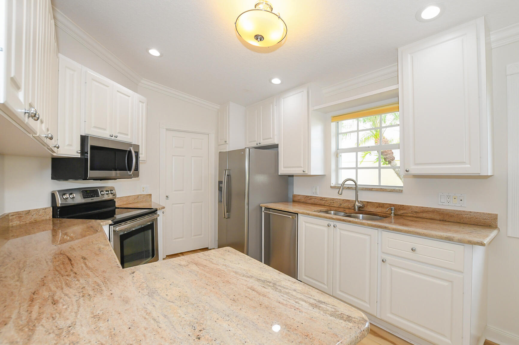 LAKES AT TRADITION - Residential