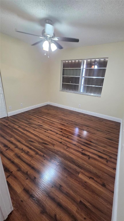 Holly Court At Woodmont - Residential