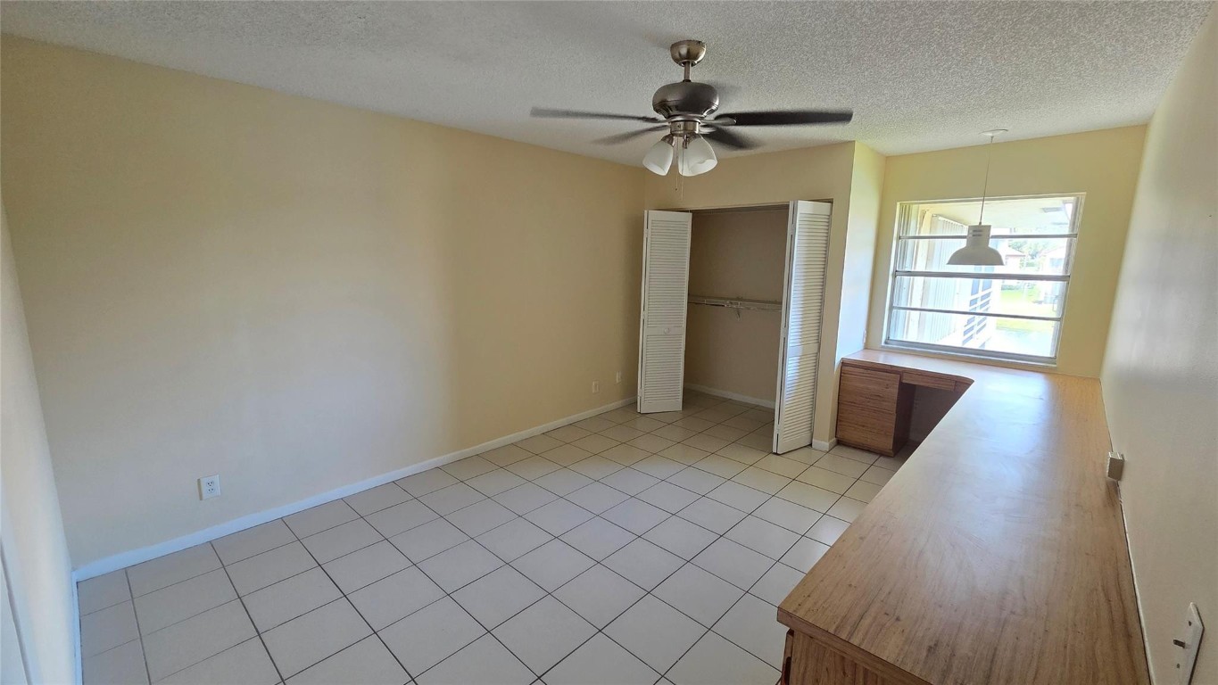 Holly Court At Woodmont - Residential