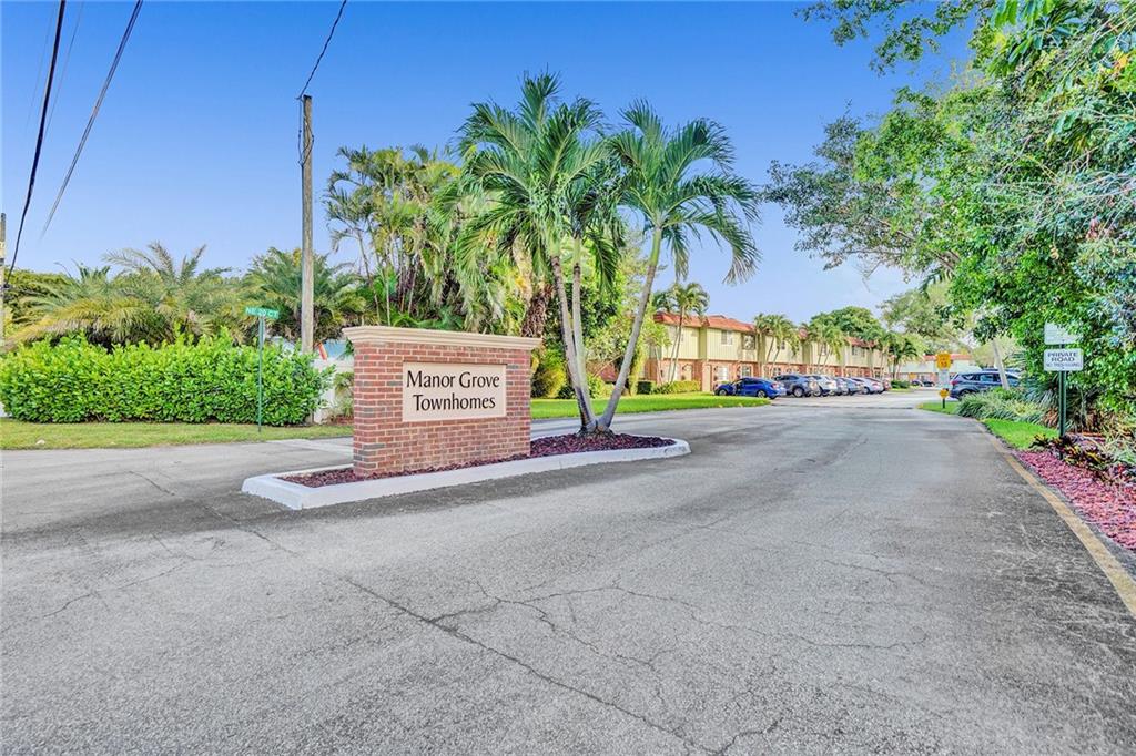 Manor Grove Townhomes - Residential