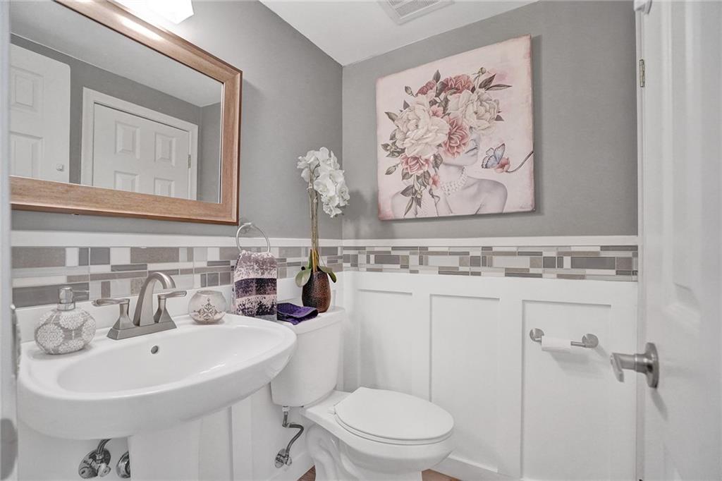 Manor Grove Townhomes - Residential
