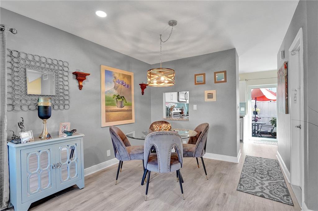 Manor Grove Townhomes - Residential