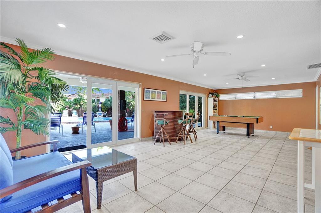 Manor Grove Townhomes - Residential